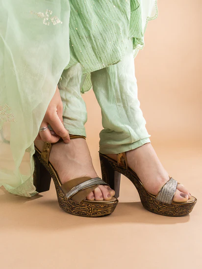 Ankle-Strap Chunky Heeled Sandals