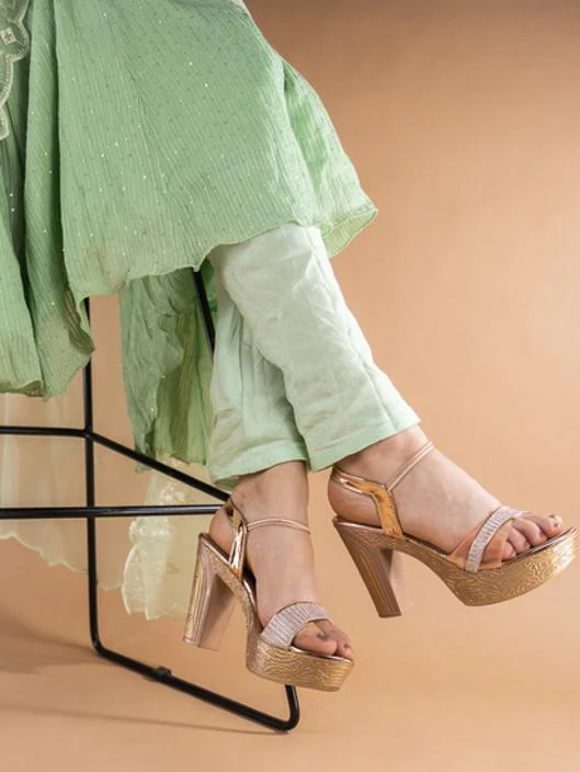 Ankle-Strap Chunky Heeled Sandals - Image 5