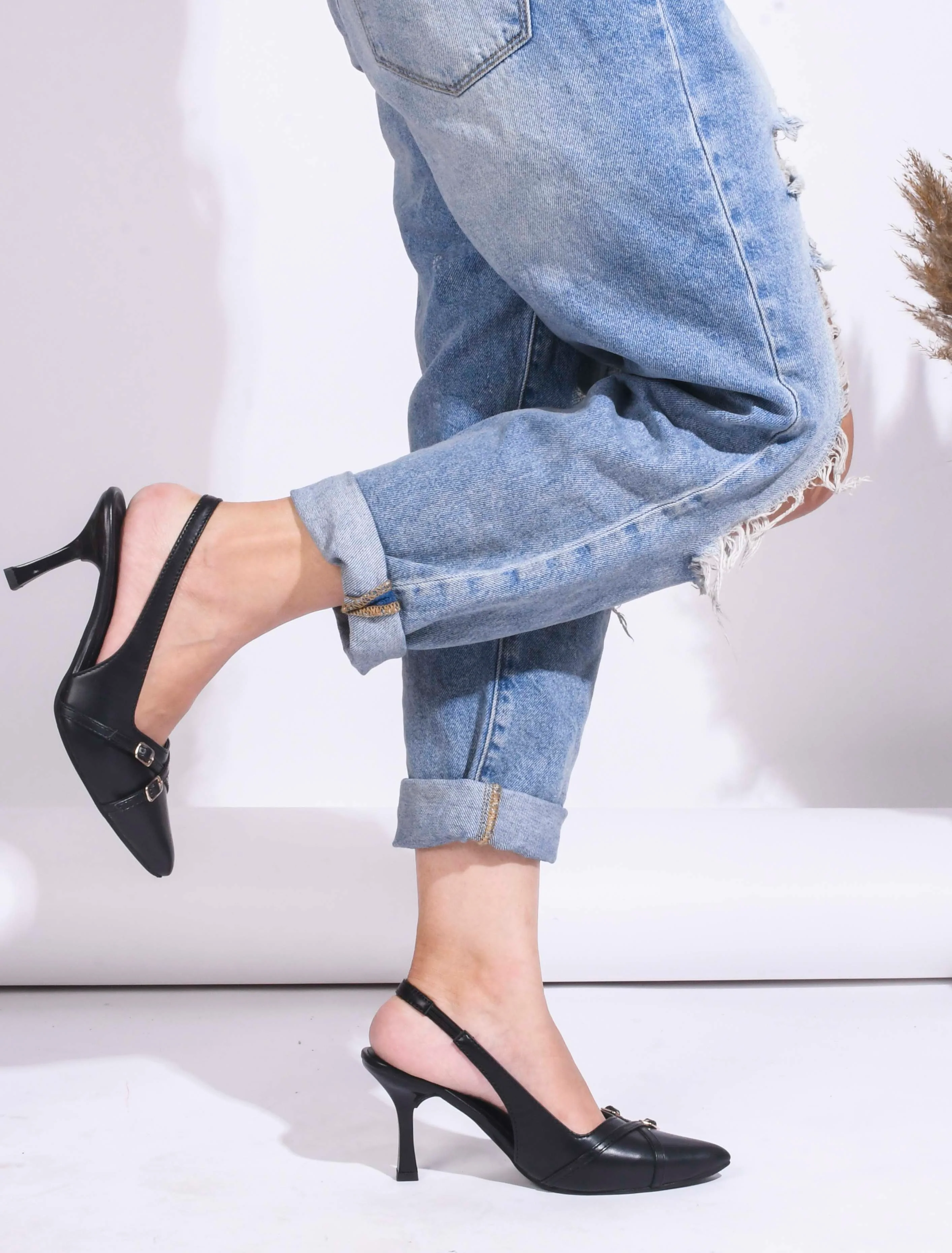 Belt buckle detail slingback stiletto pointed toe heel - Image 5
