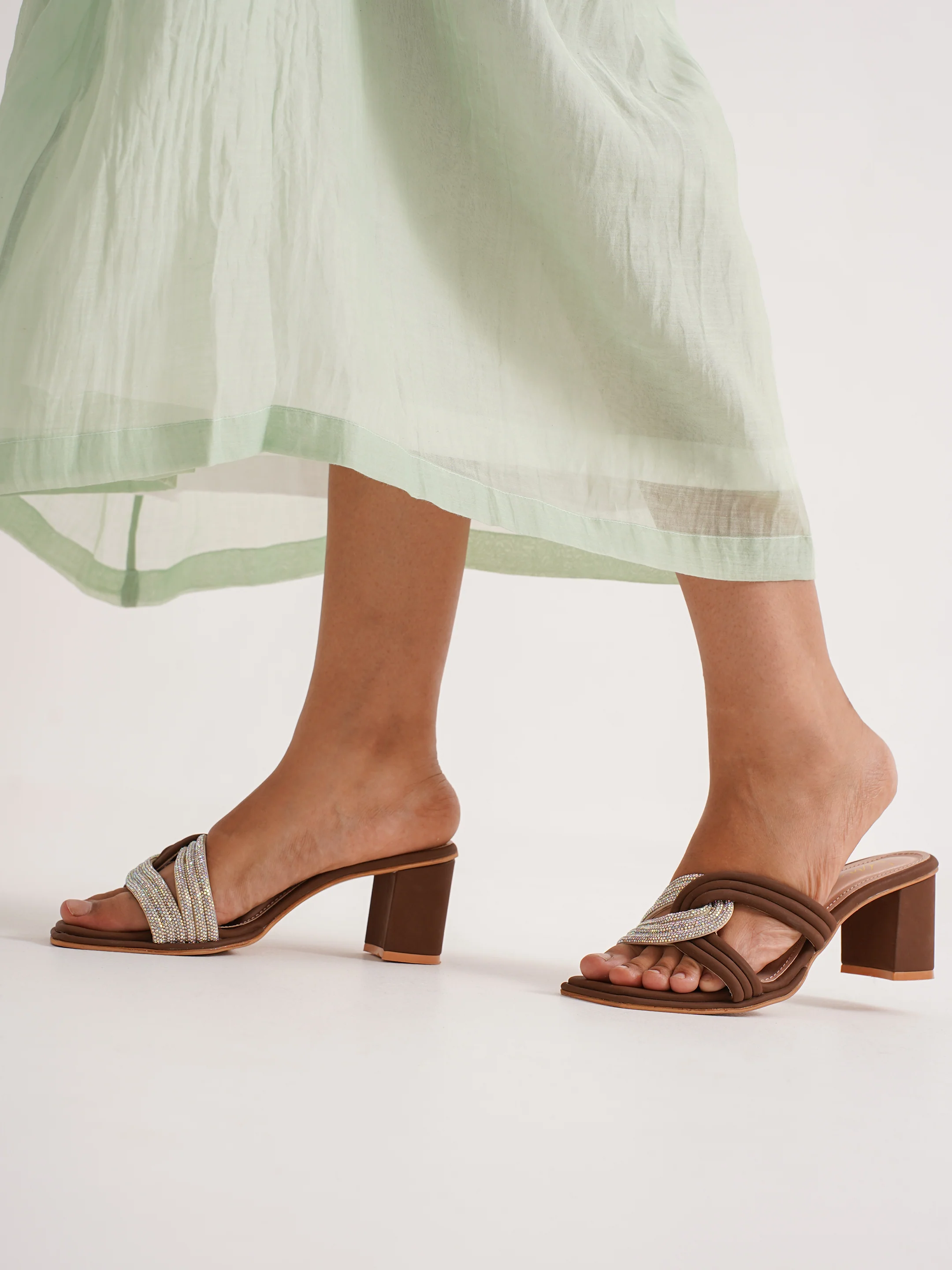 Block Heel Slides with Decorative Knot Detail - Image 10