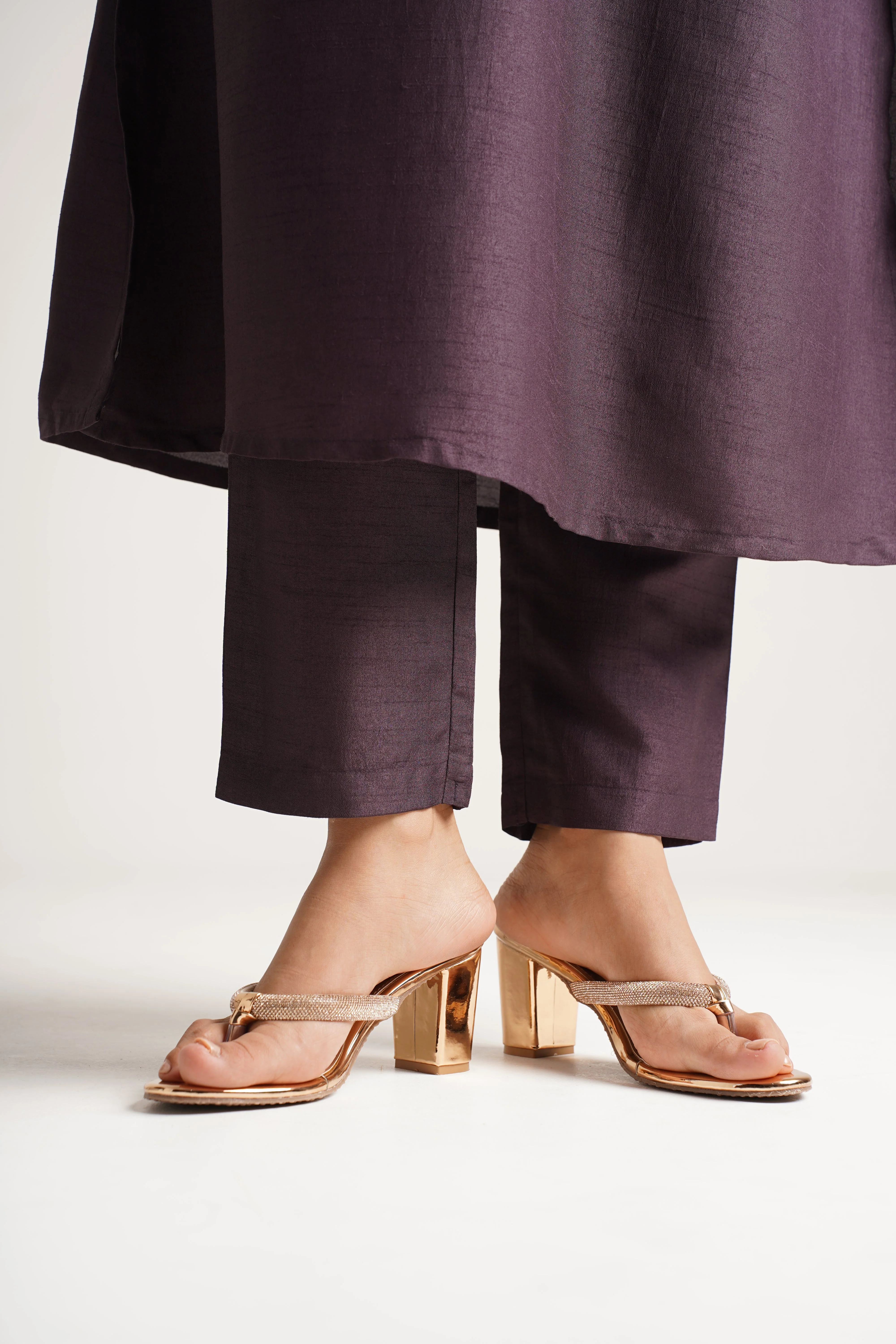 Jm Looks Embellished Thong Block Heel Sandals - Image 10