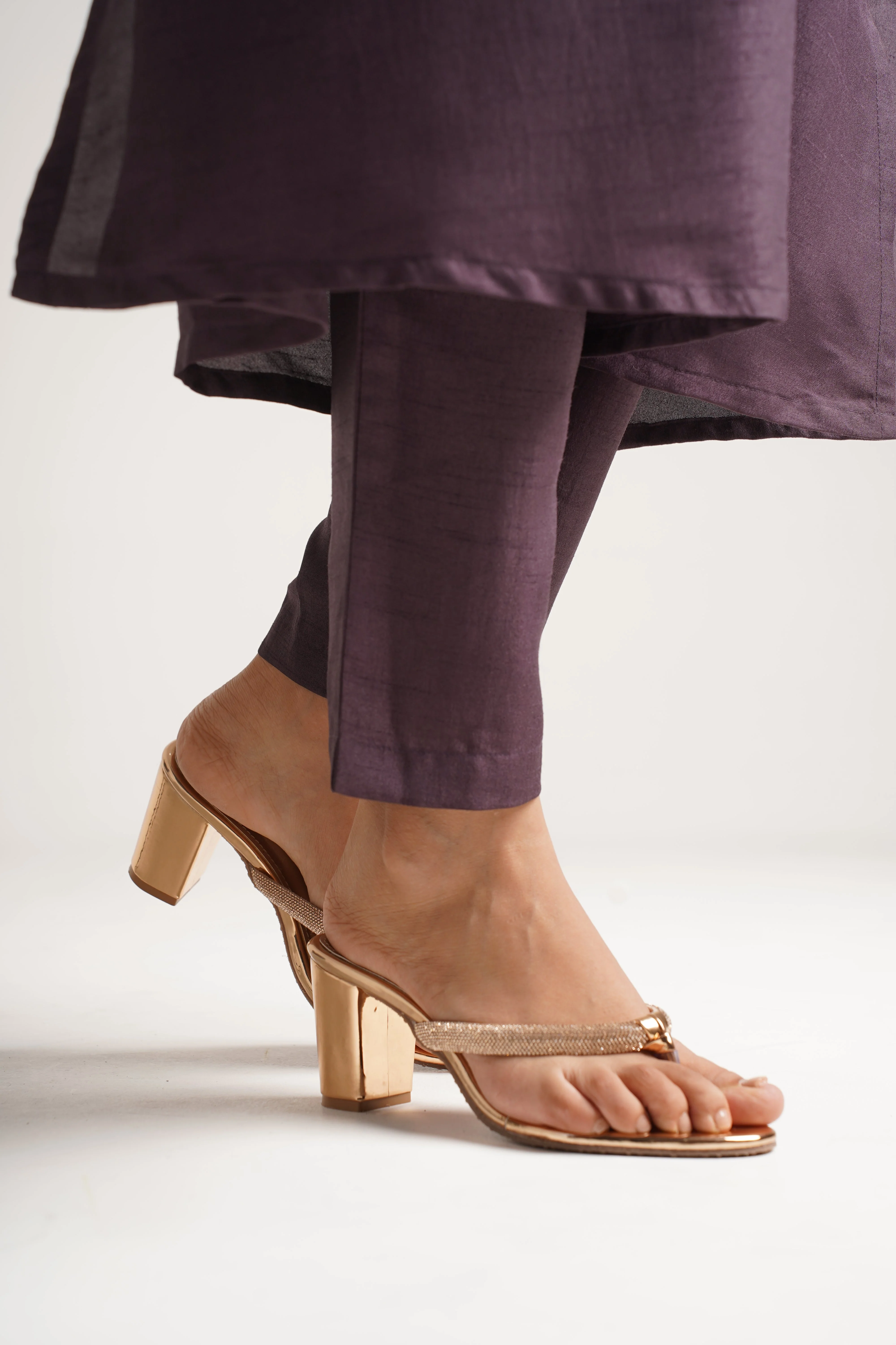 Jm Looks Embellished Thong Block Heel Sandals - Image 7