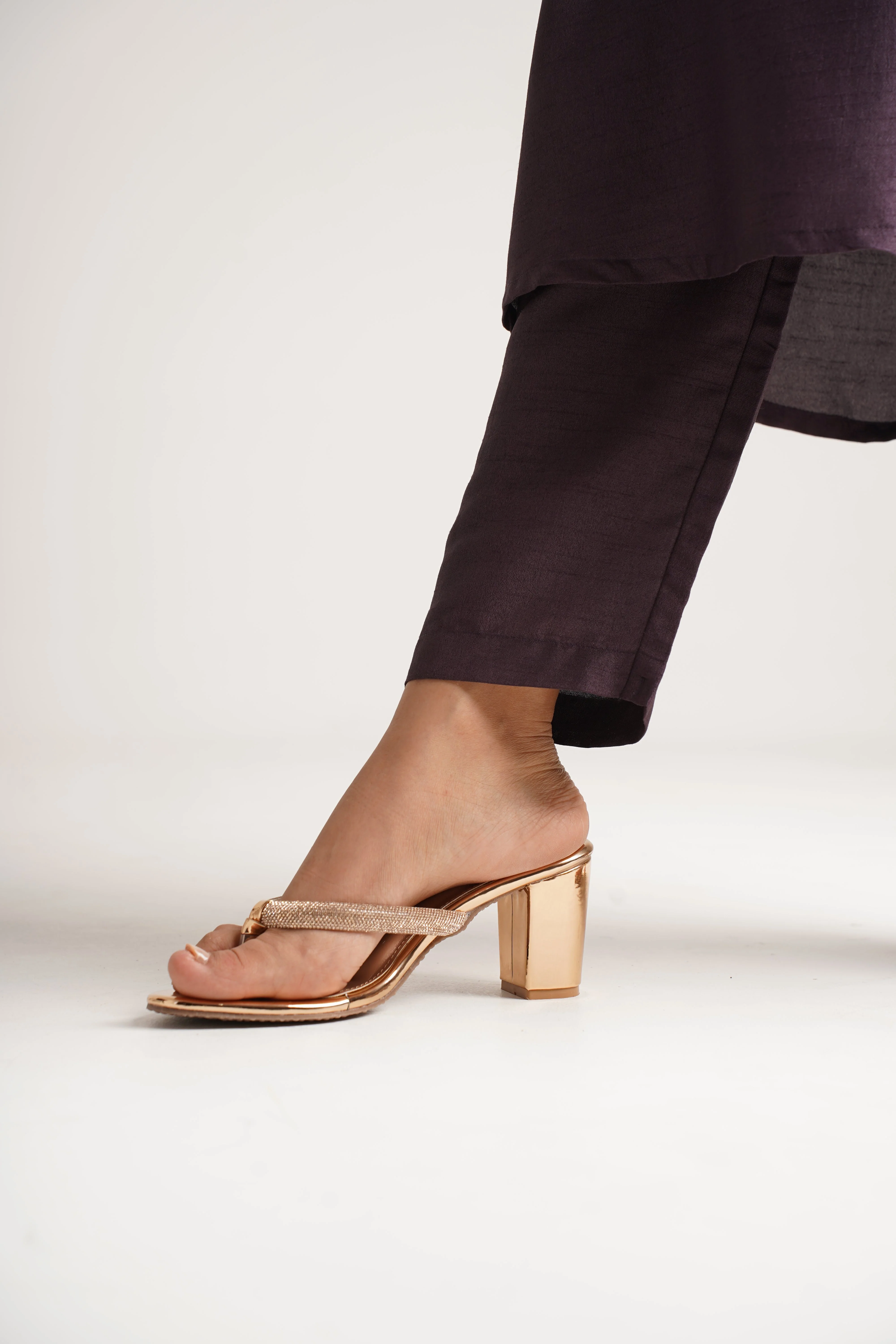 Jm Looks Embellished Thong Block Heel Sandals - Image 9