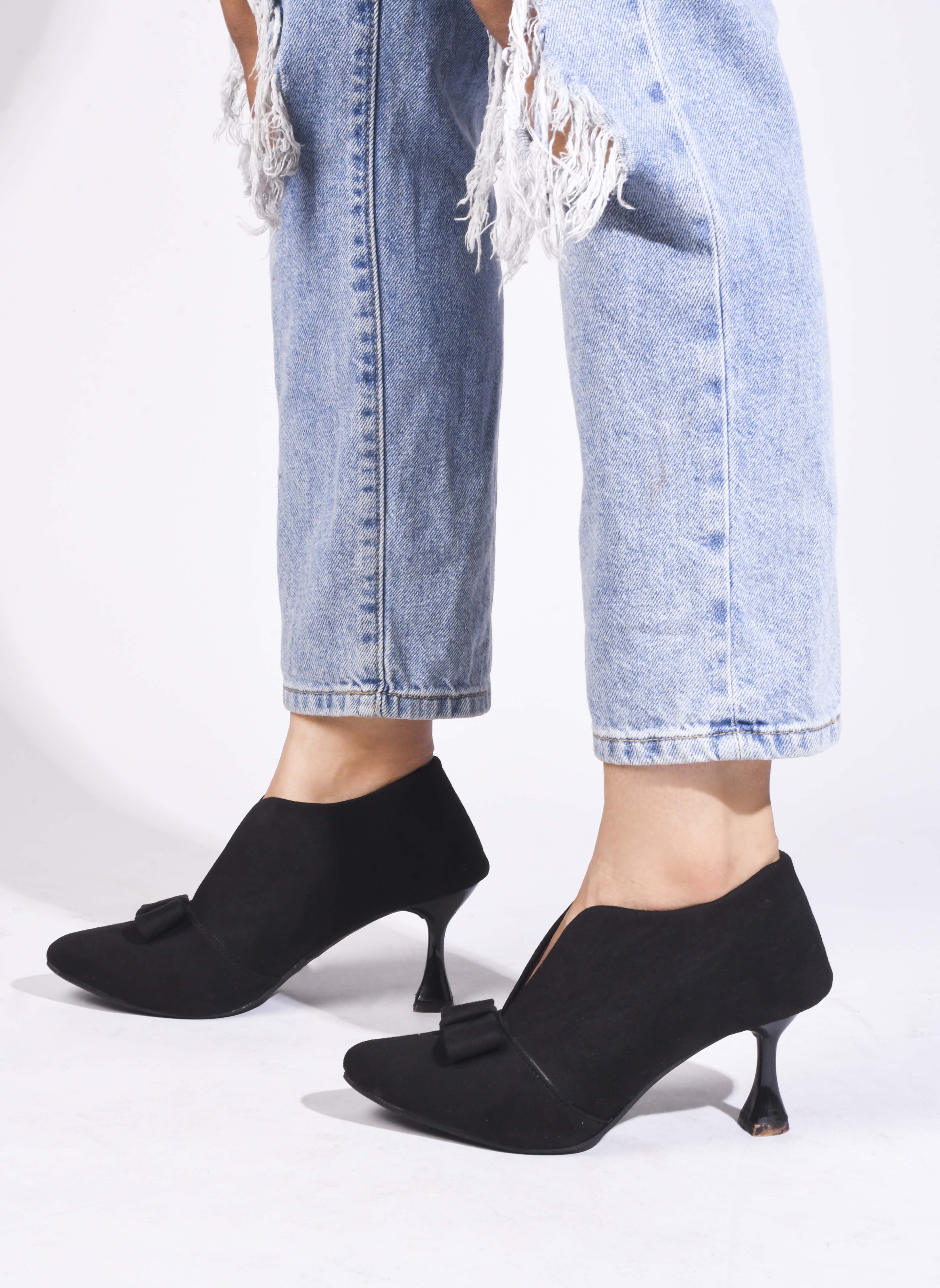 Jm Looks Women's Bow Detail V-Cut Heels - Image 10