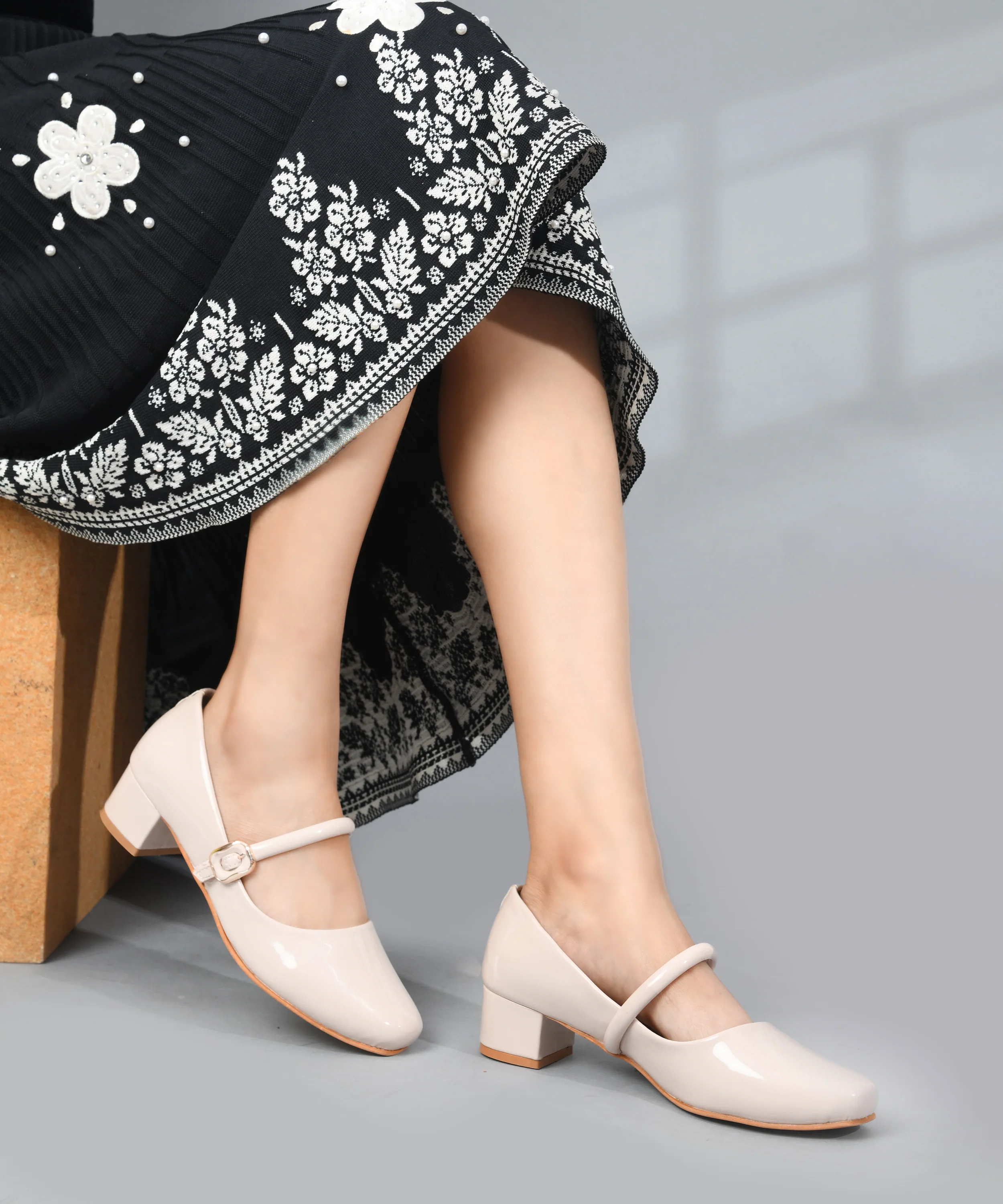 Buckle Strap Block Heel Mary Jane Pumps - Image 2