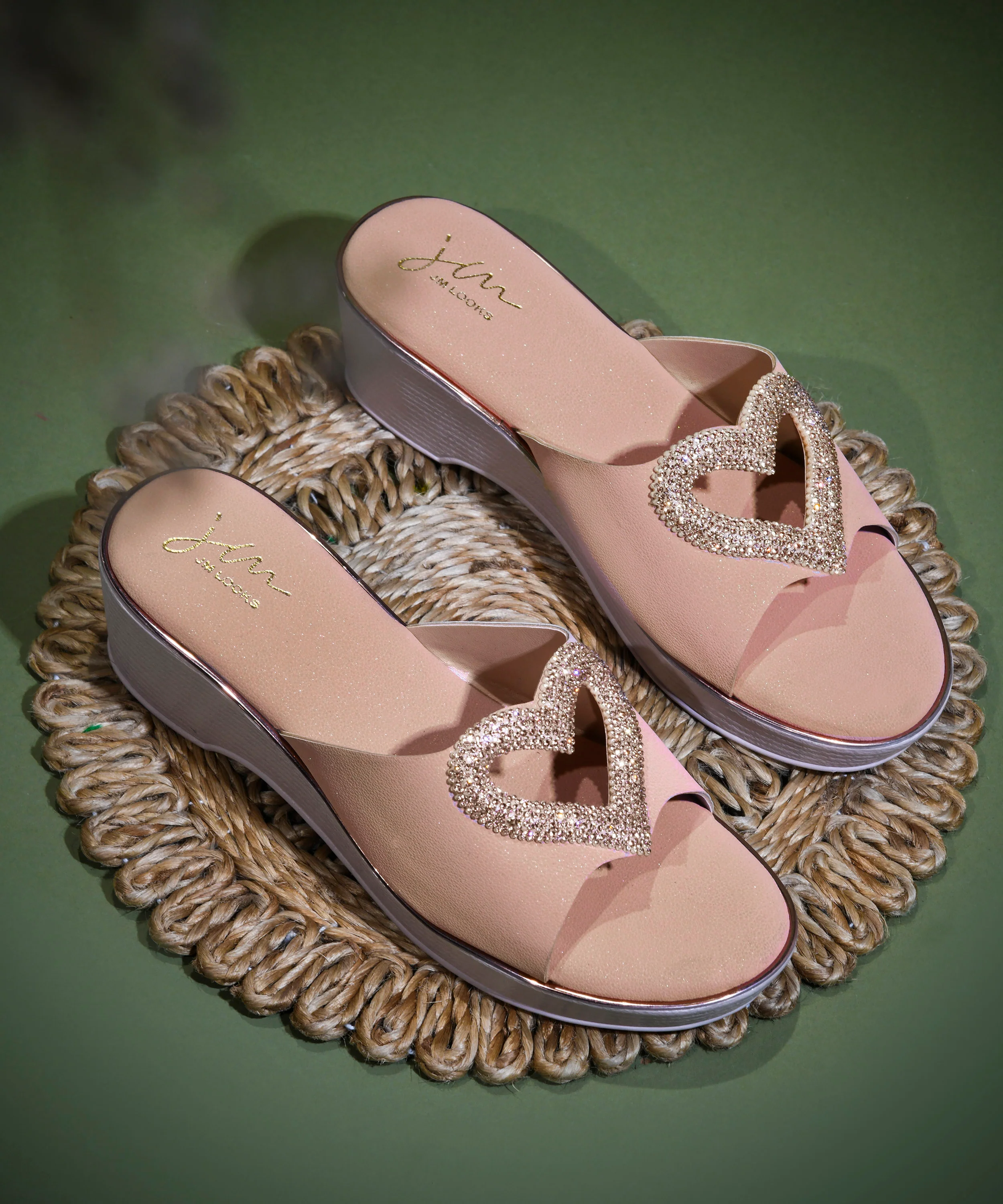 Casual Flat Sliders with Decorative Heart Strap - Image 13