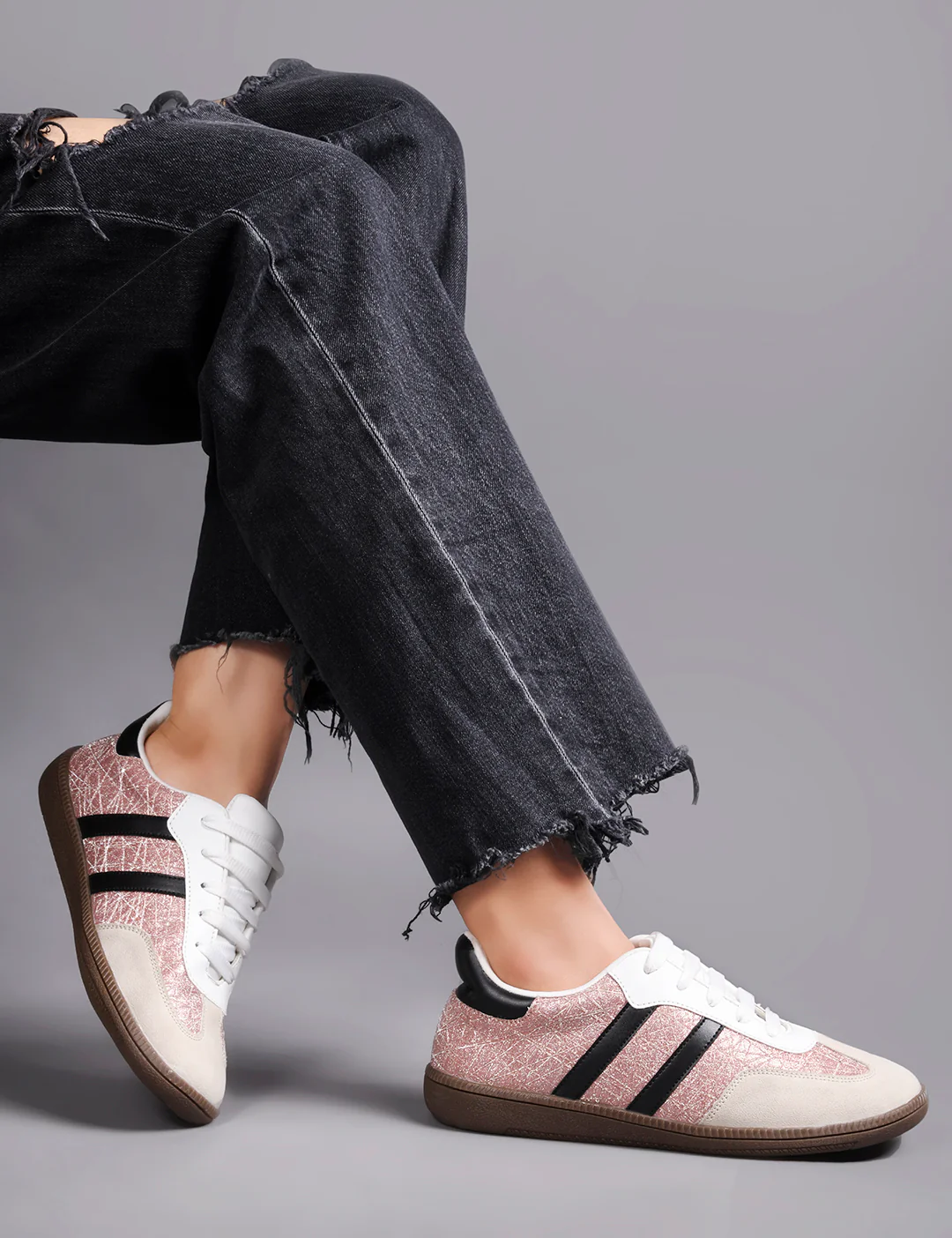 JM Looks Casual Lace-Up Sneakers with Contrasting Stripes - Image 13