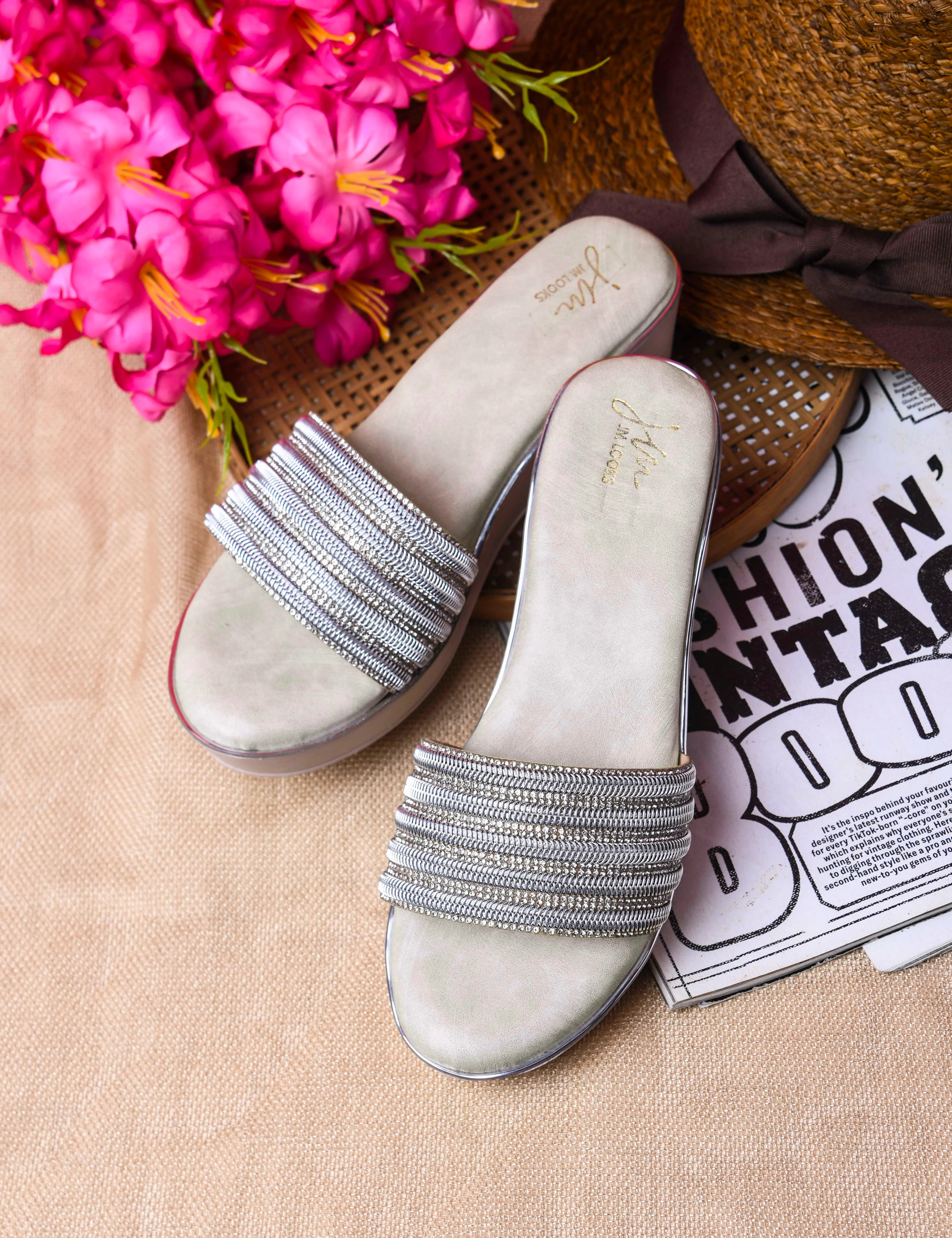 Casual Wedge Heel Sandals with Beaded Strap Design - Image 10