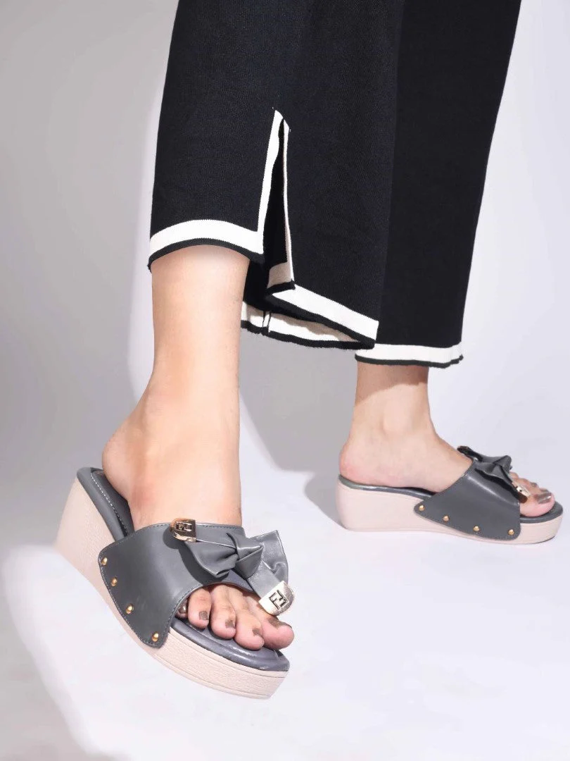 JM Looks Women's Bow Detail Platform Wedges