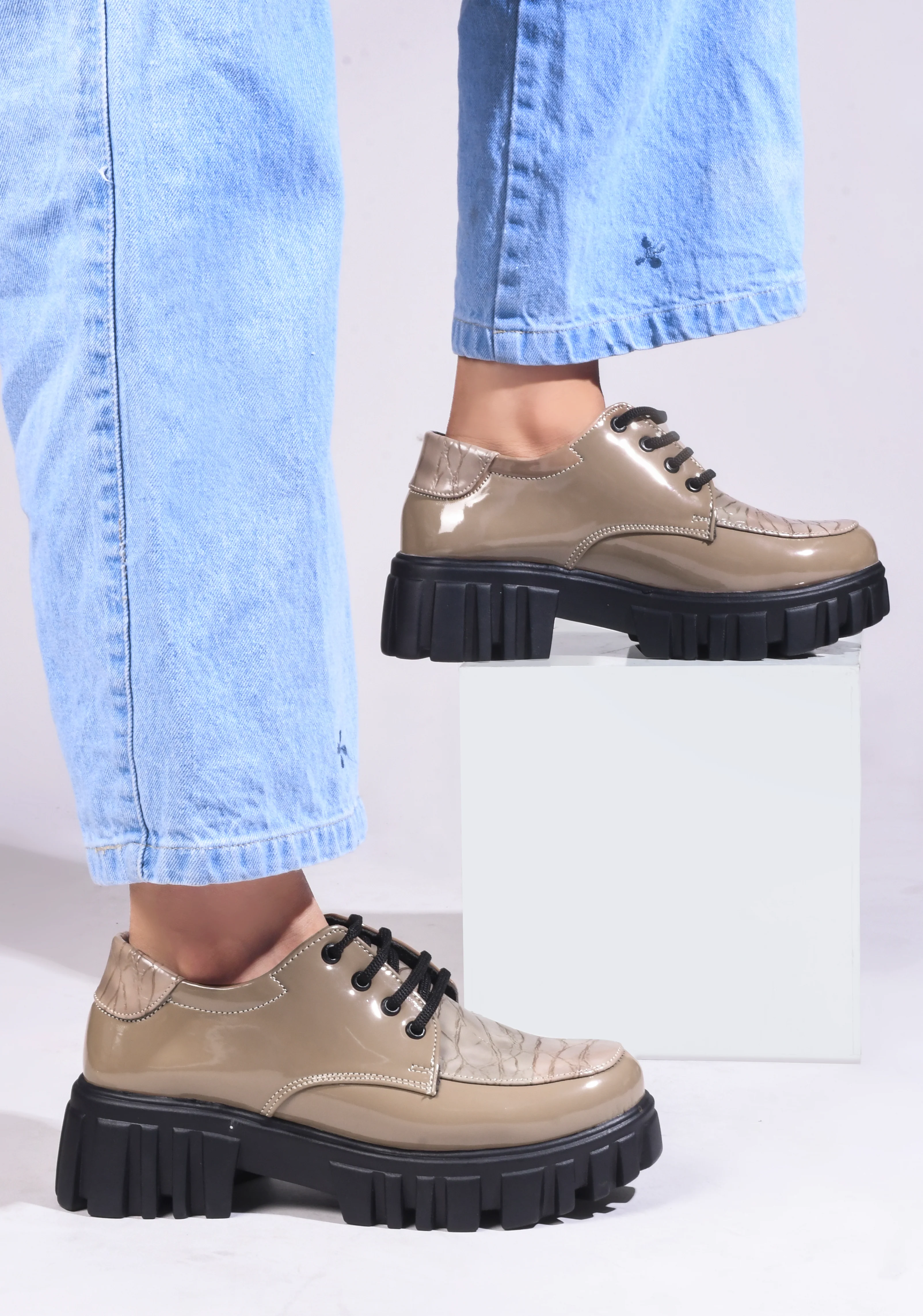 Jm Looks Women's Lug Sole Lace-Up Derbies - Image 3