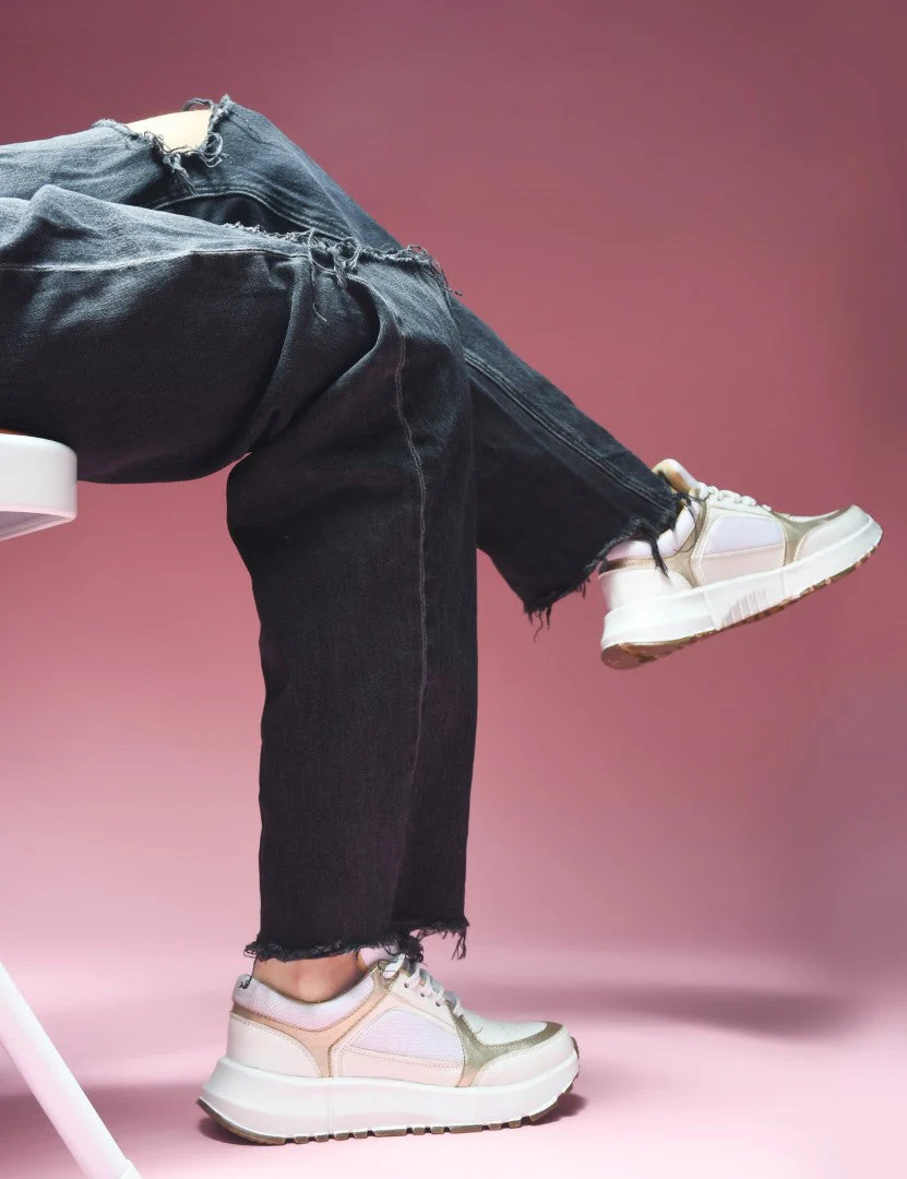 Chunky Sneakers with a Stylish Design and Comfy Fit - Image 3