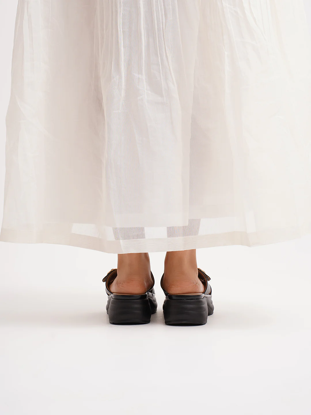 Chunky Sole Buckled Slide Sandals with Cushioned Footbed - Image 9