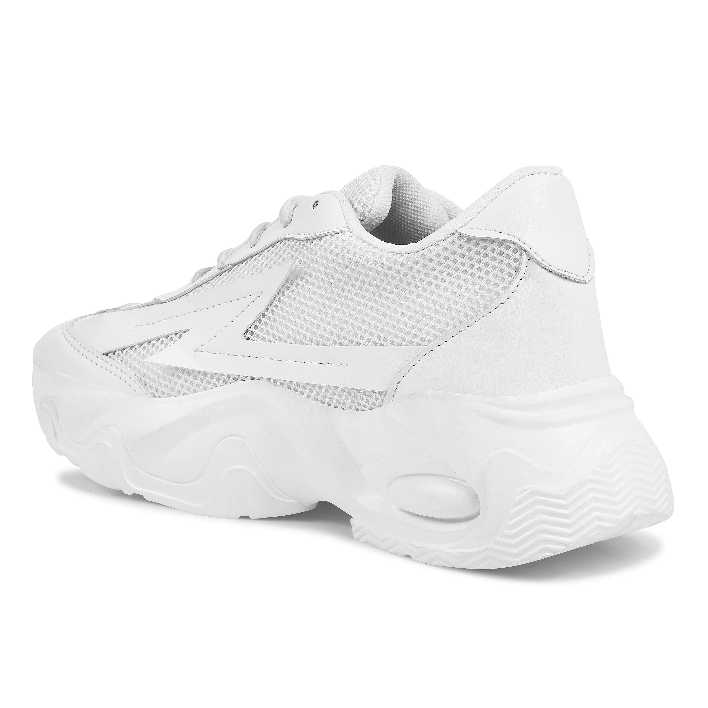 Chunky sole mesh sneakers with bold design - Image 16