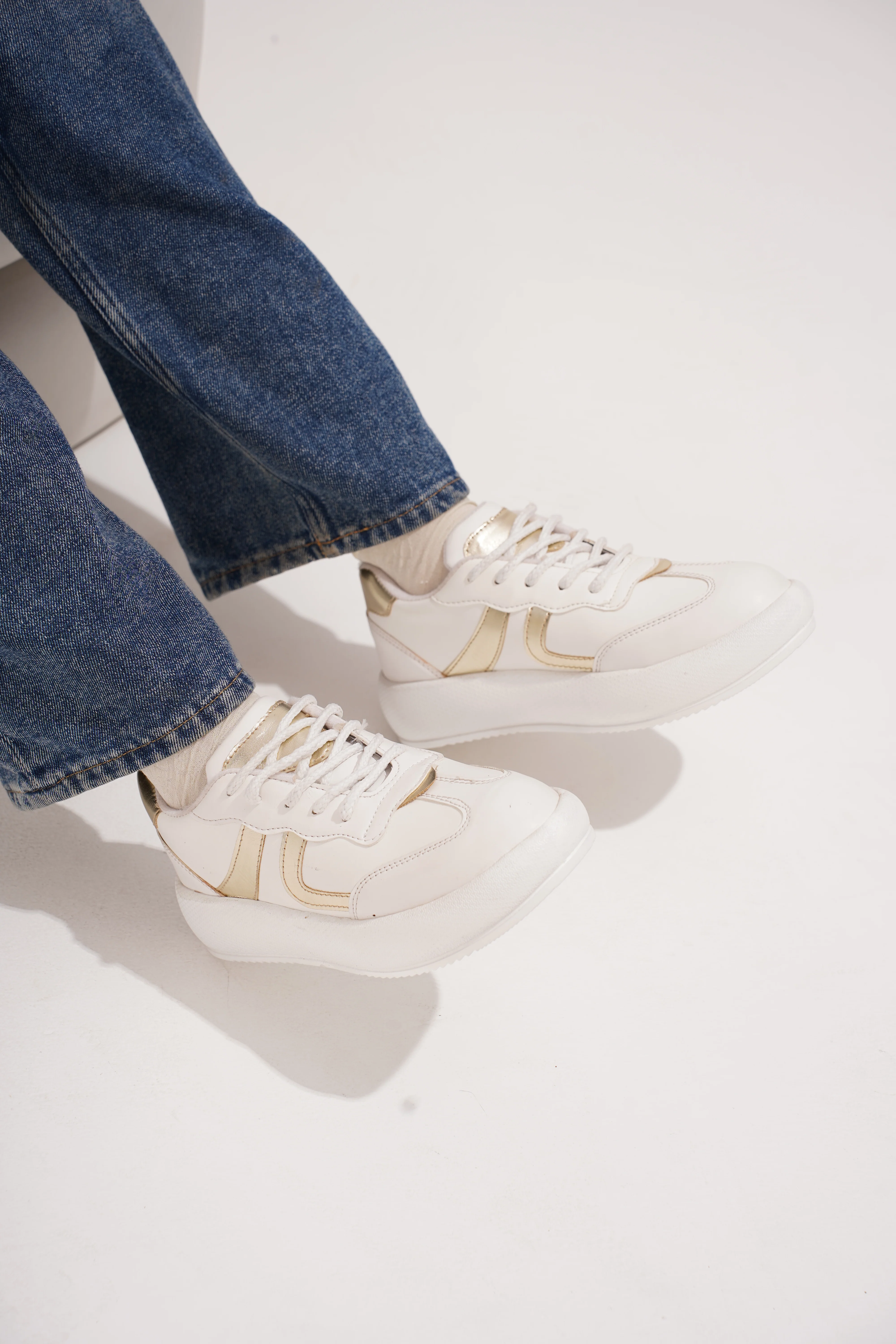 Jm Looks Casual Panel Detail Lace-Up Sneakers - Image 9