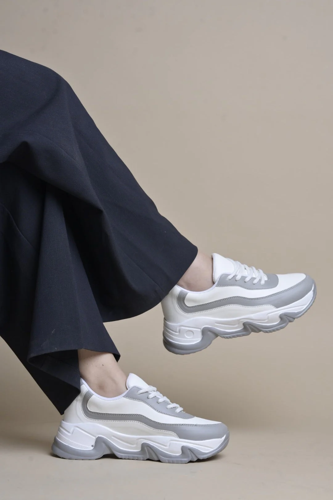 Jm Looks Sporty Contrast Panel Sneakers - Image 5