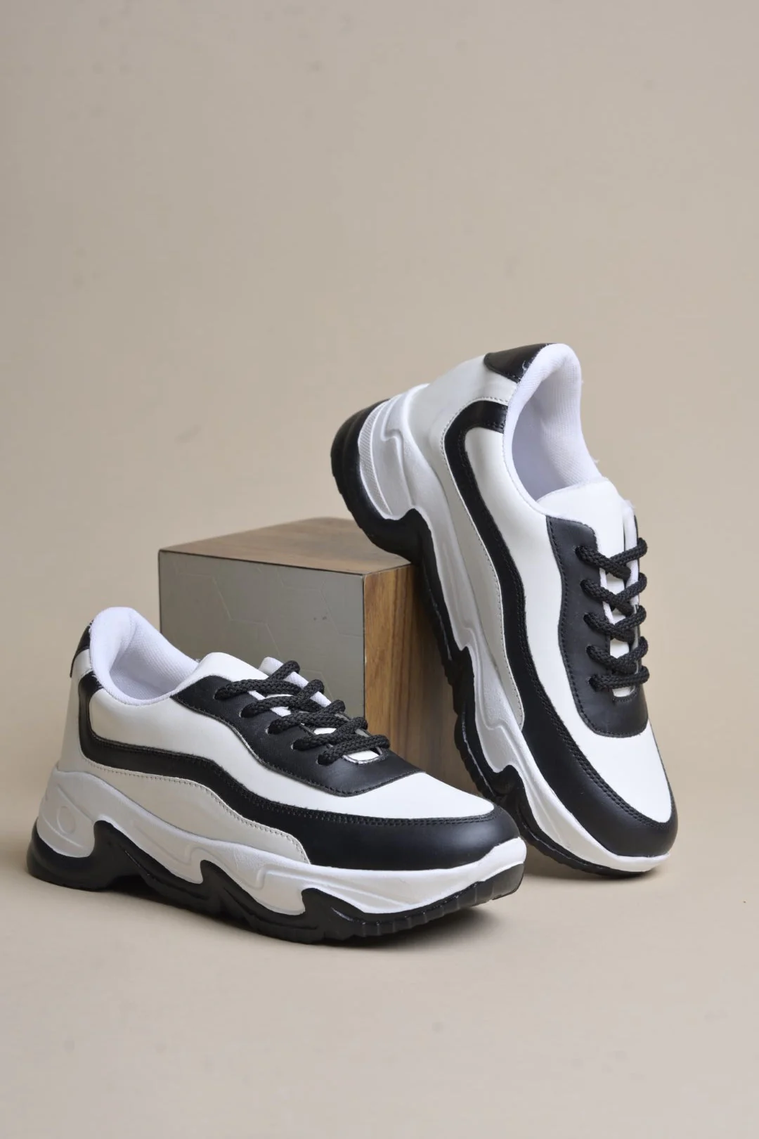 Jm Looks Sporty Contrast Panel Sneakers - Image 8