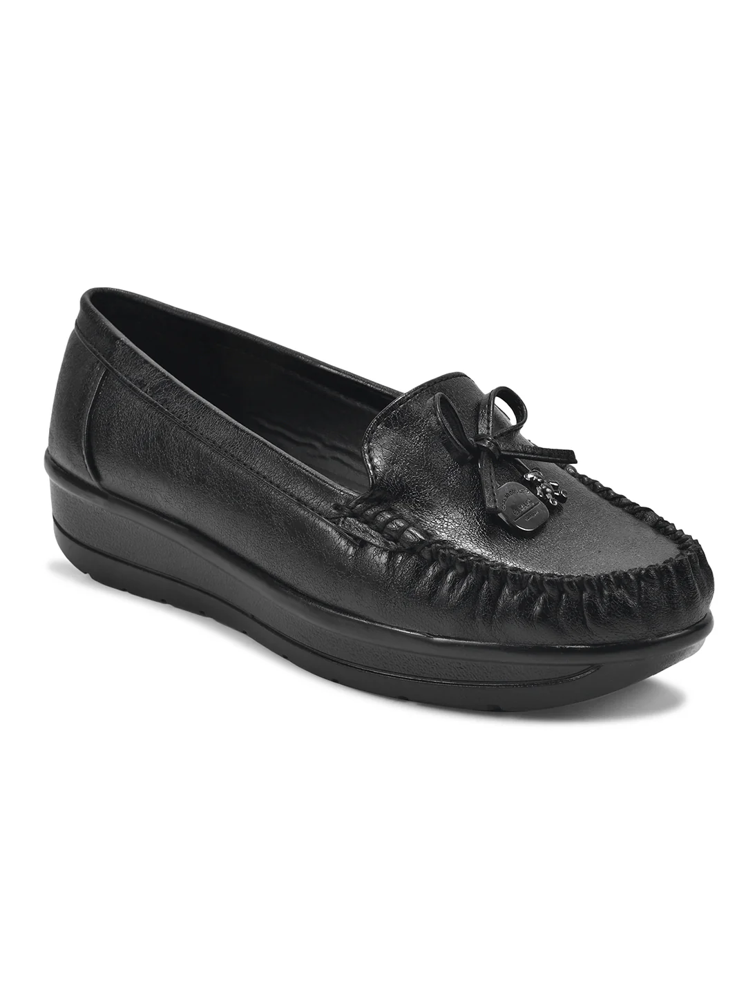 JM LOOKS Classic Moc Toe Loafer with Tassel Accent - Image 6