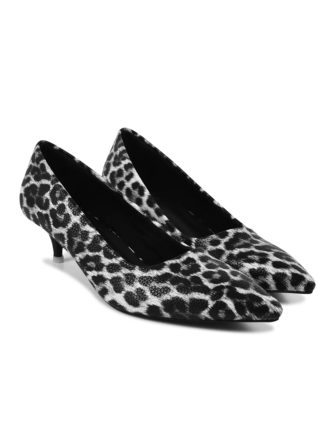 Classic Pointed-Toe Heels with Bold Print - Image 6