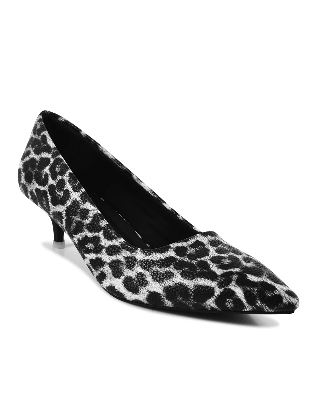 Classic Pointed-Toe Heels with Bold Print - Image 7