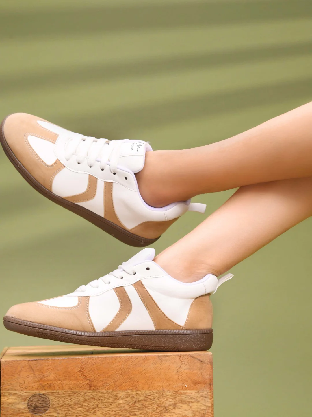 Colorblock Suede Trainer Sneaker - Image 18