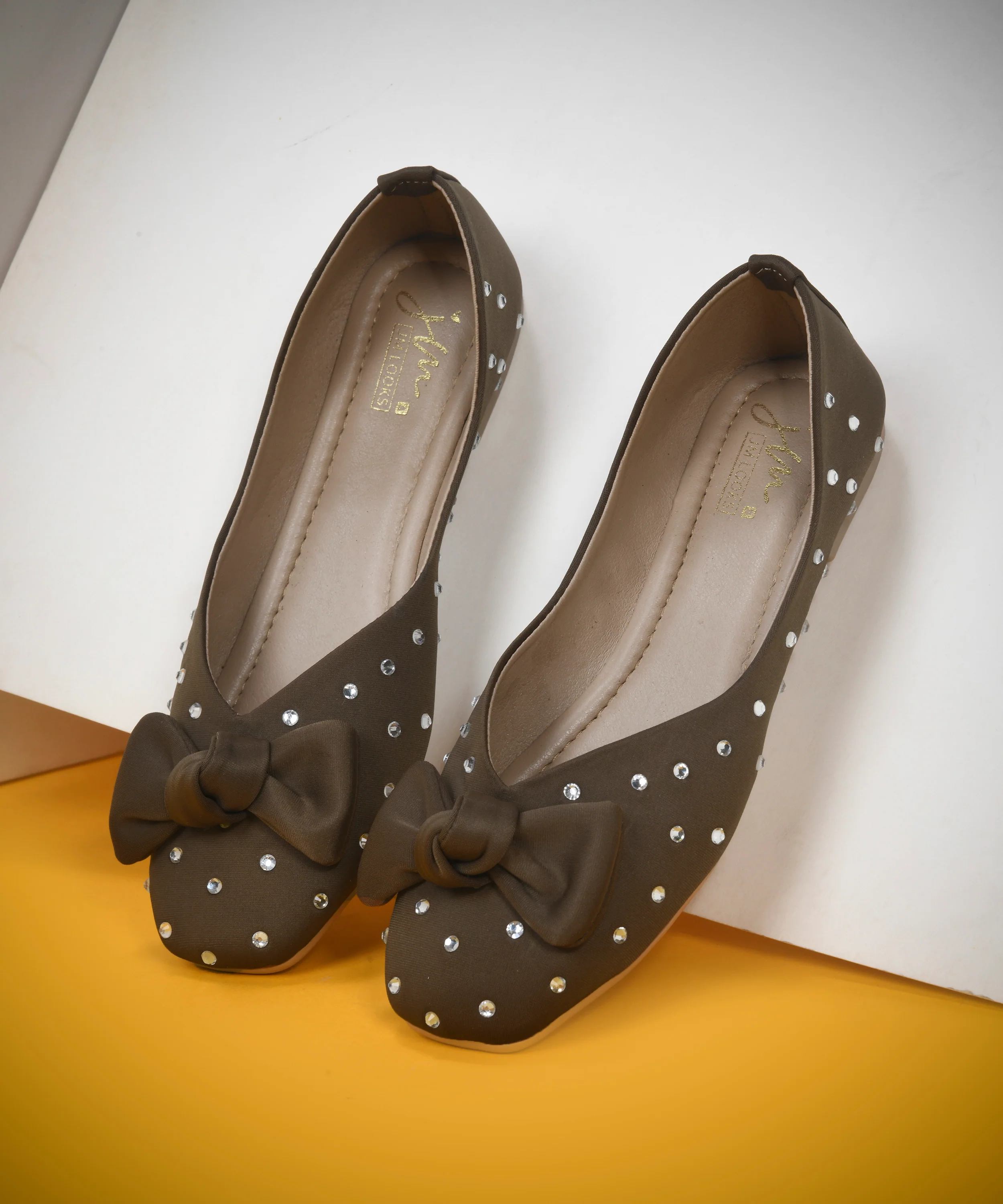 Comfortable Ballerina Flats with Decorative Bow - Image 13
