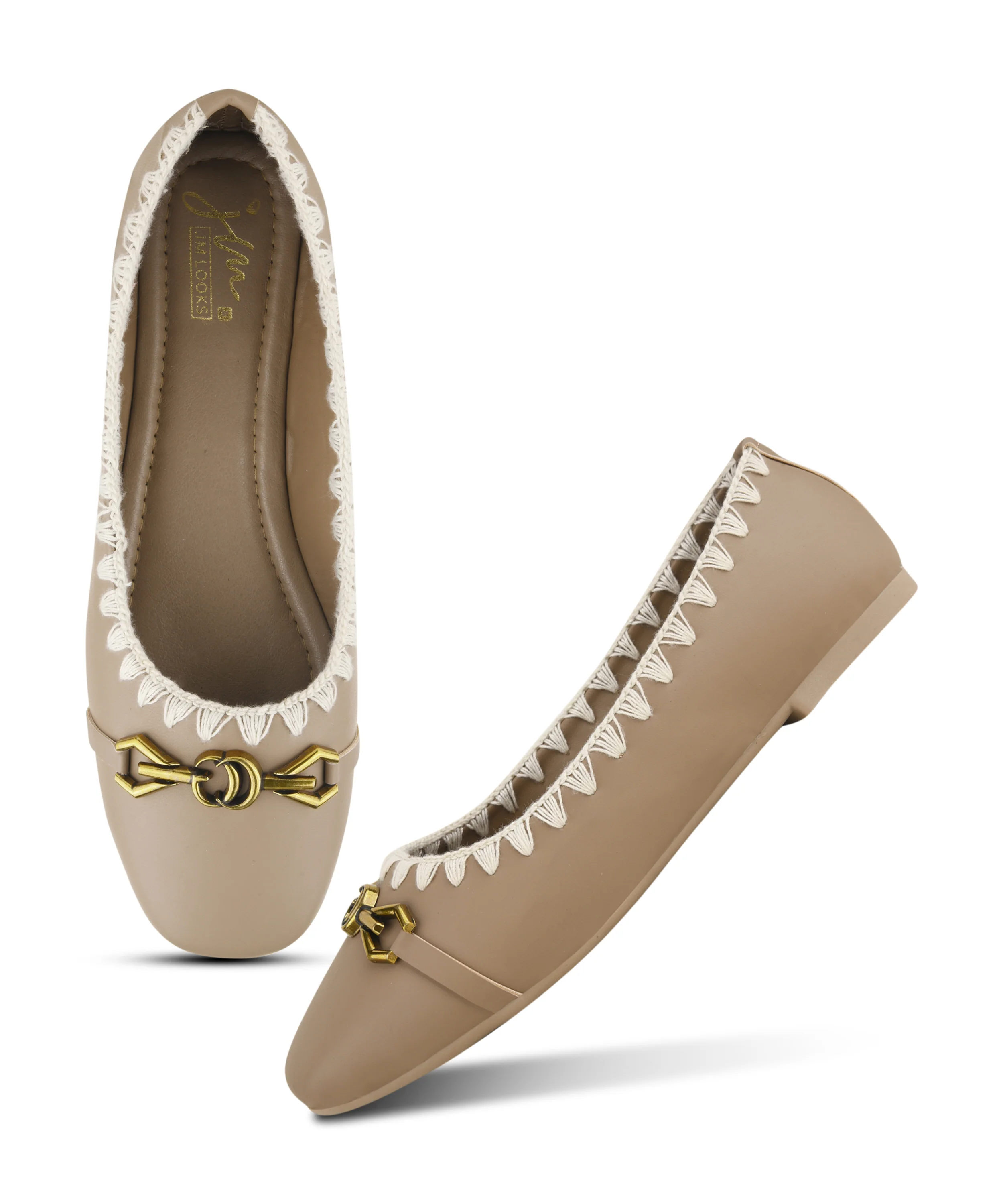 Comfortable Slip-On Loafers with Decorative Chain - Image 12
