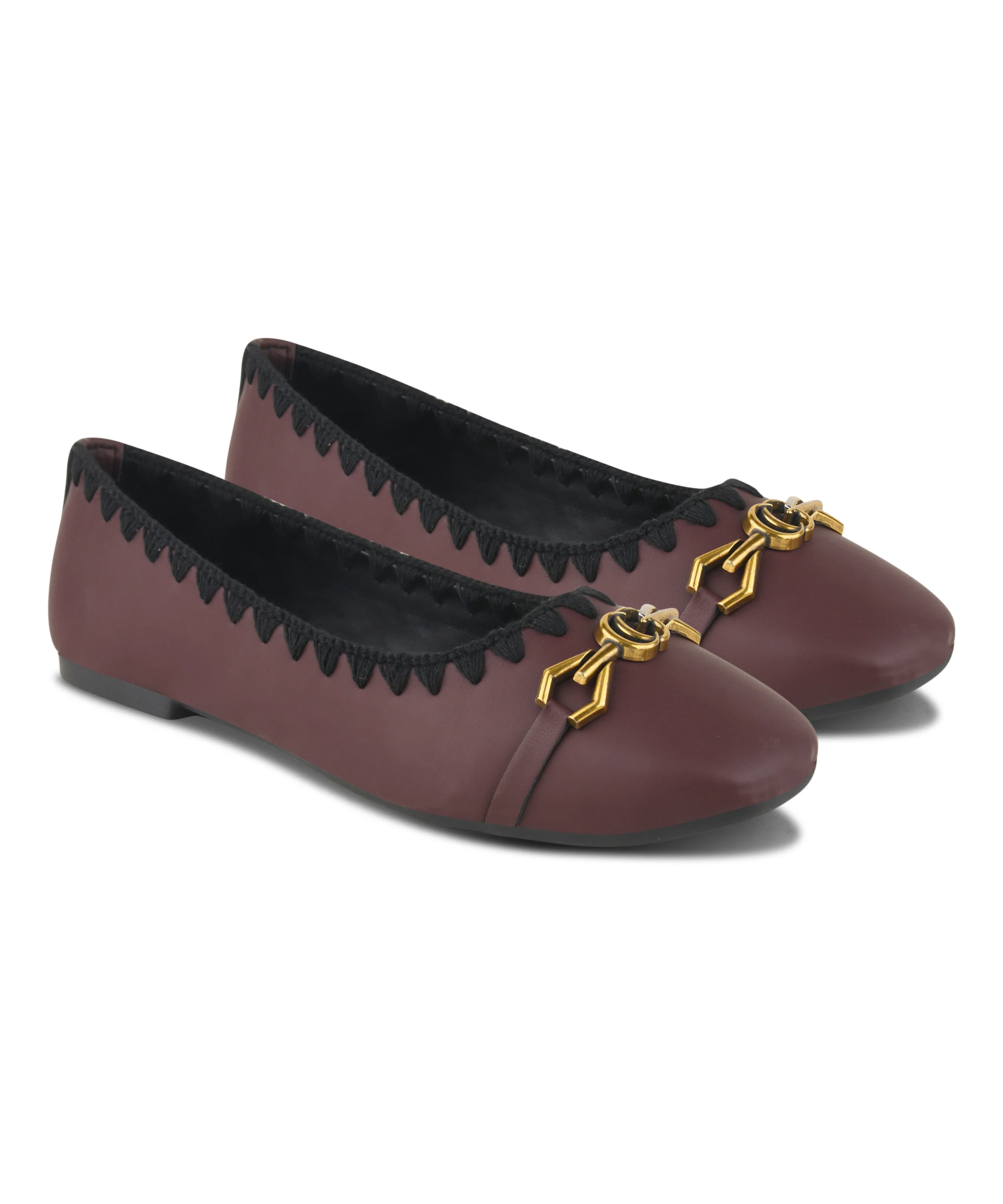 Comfortable Slip-On Loafers with Decorative Chain - Image 6