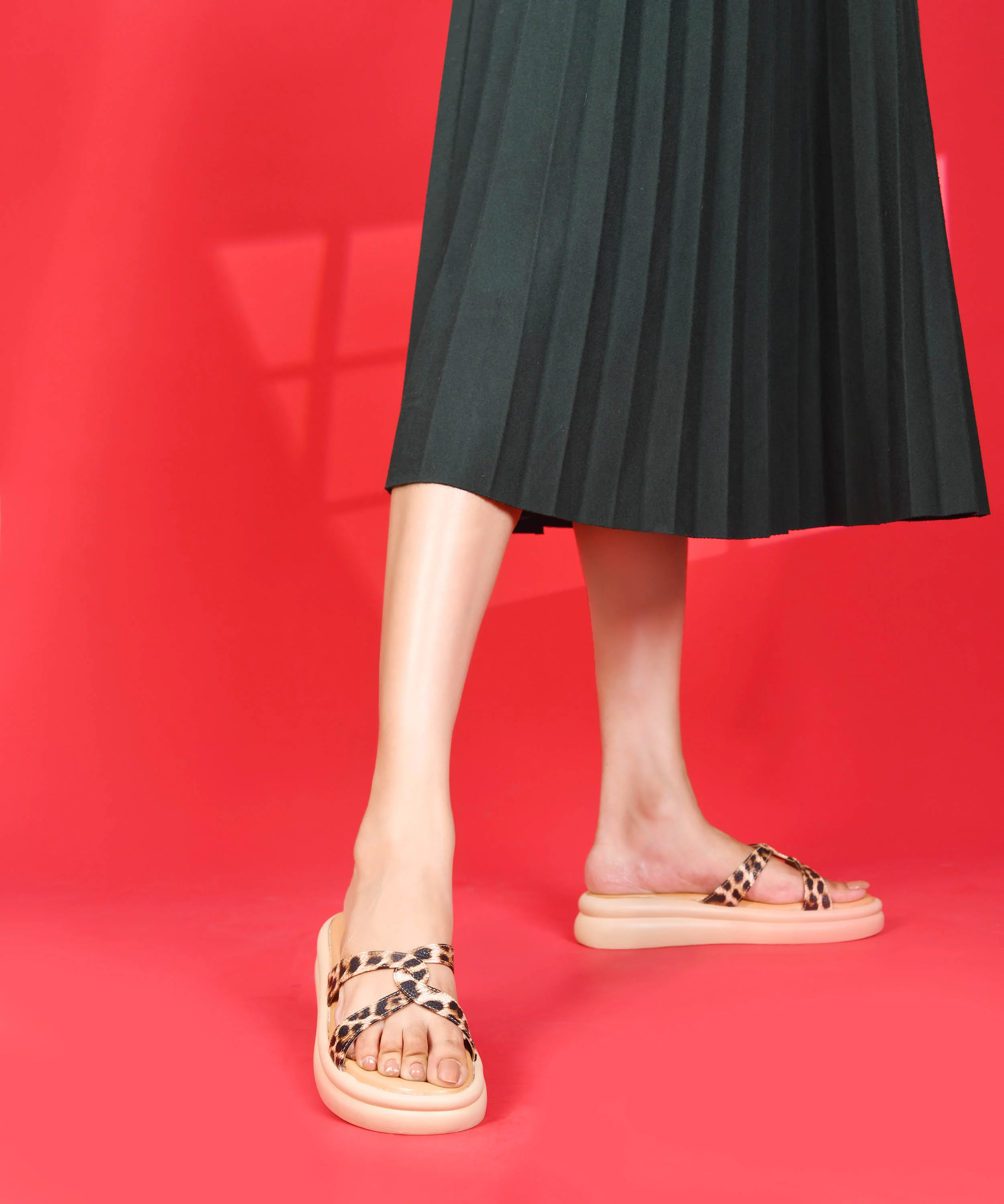 JM Looks Criss-Cross Leopard Print Platform Slide Sandals - Image 4
