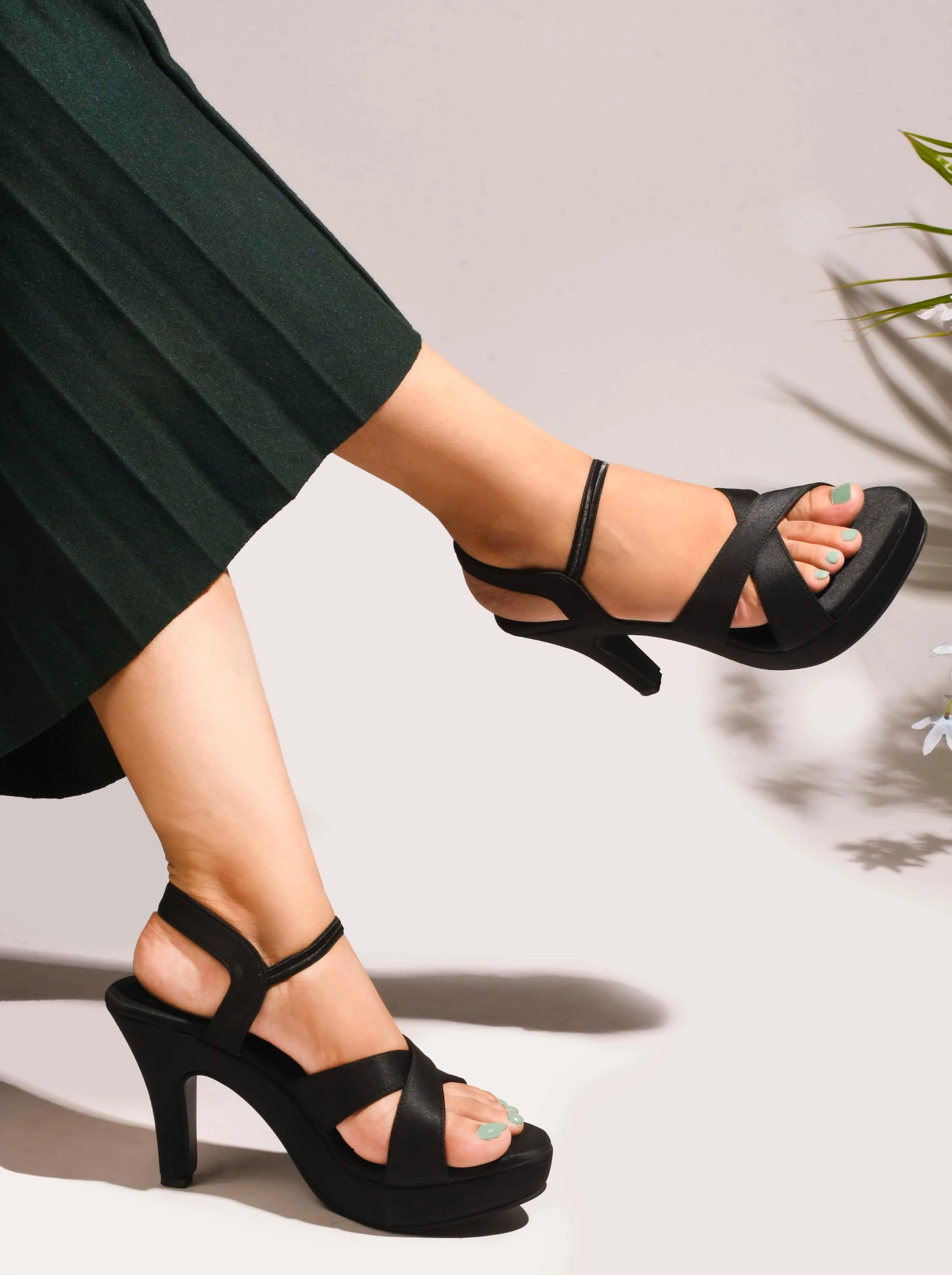 Jm Looks Women's Crisscross Platform Heels - Image 3