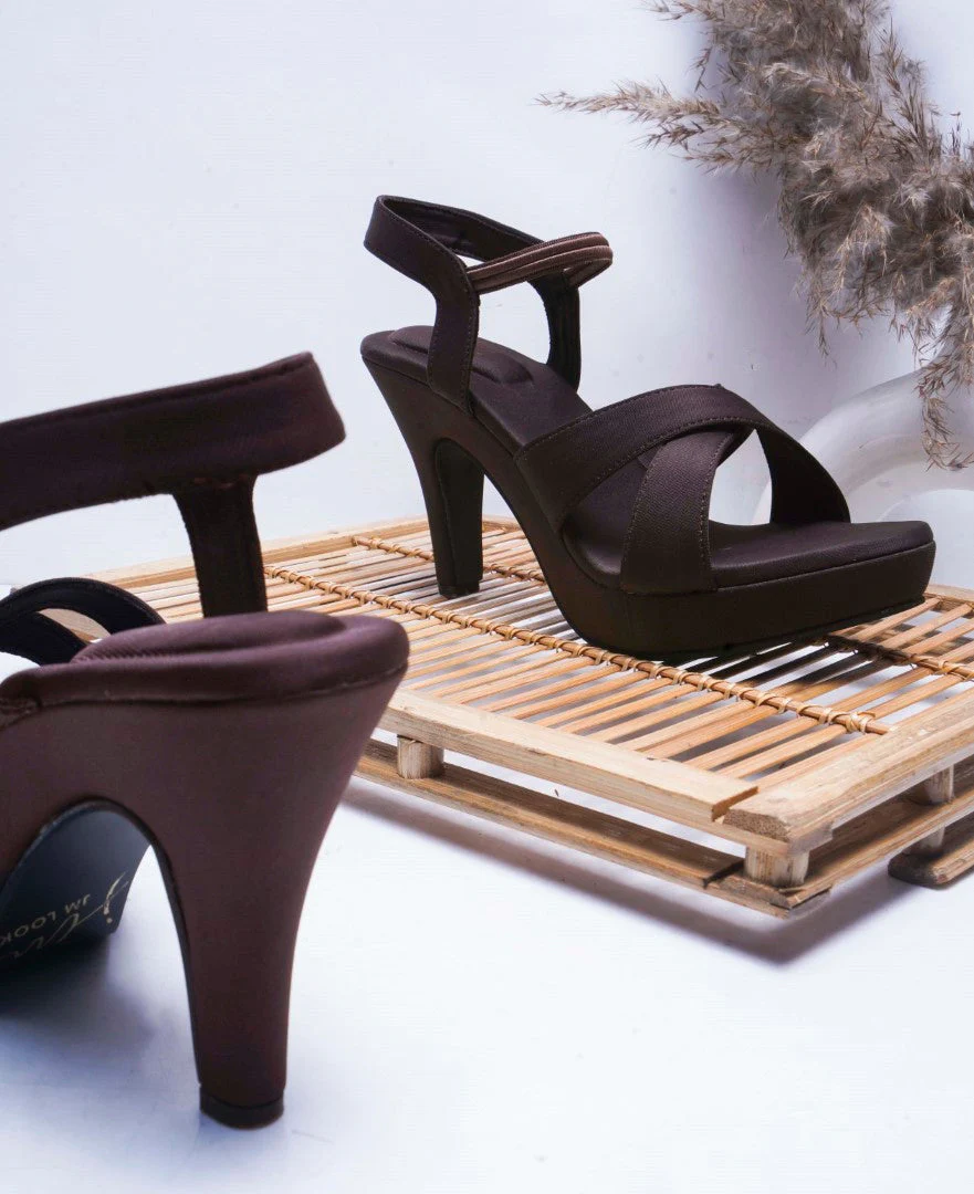 Jm Looks Women's Crisscross Platform Heels - Image 7