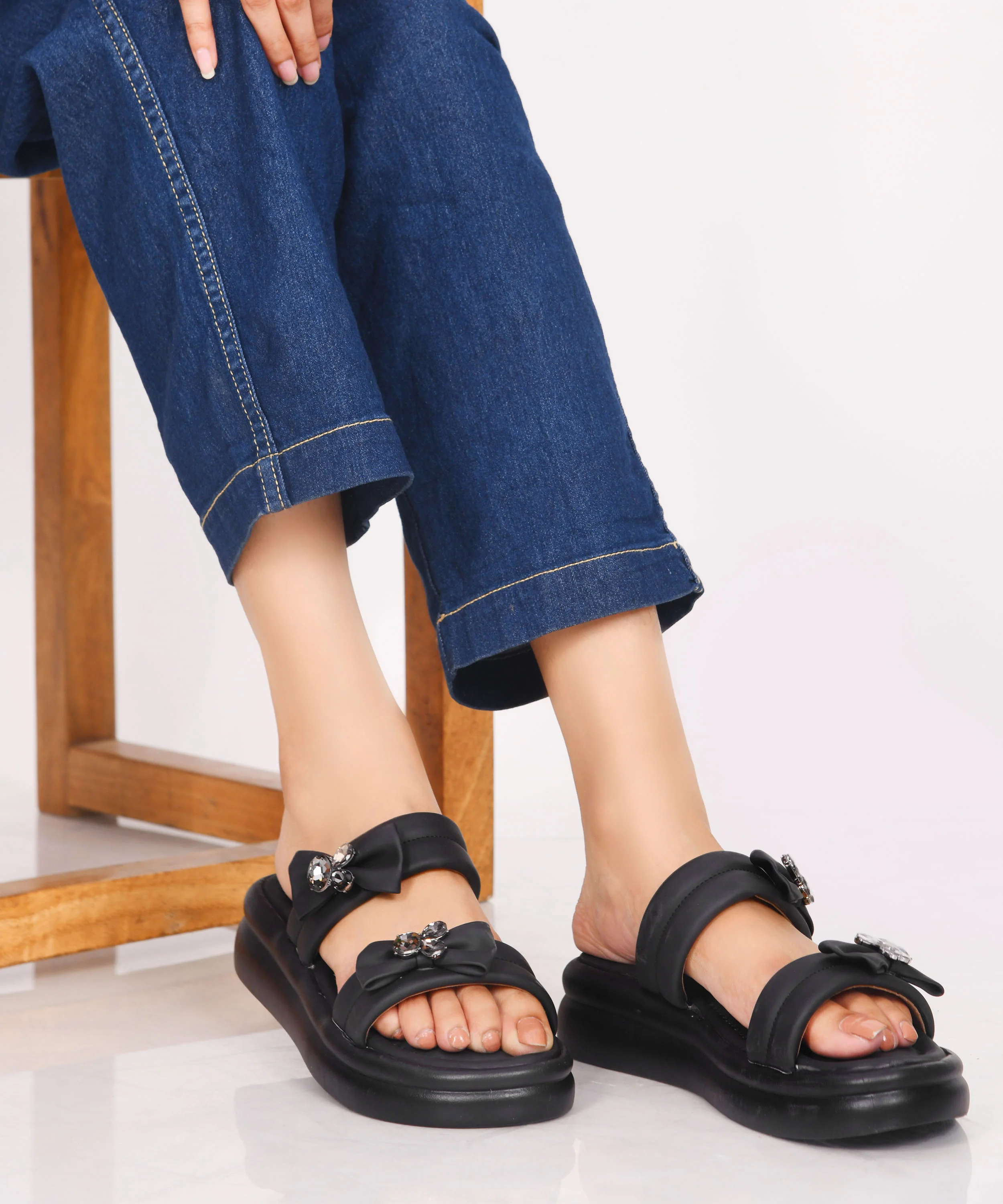 Embellished Bow Platform Slides