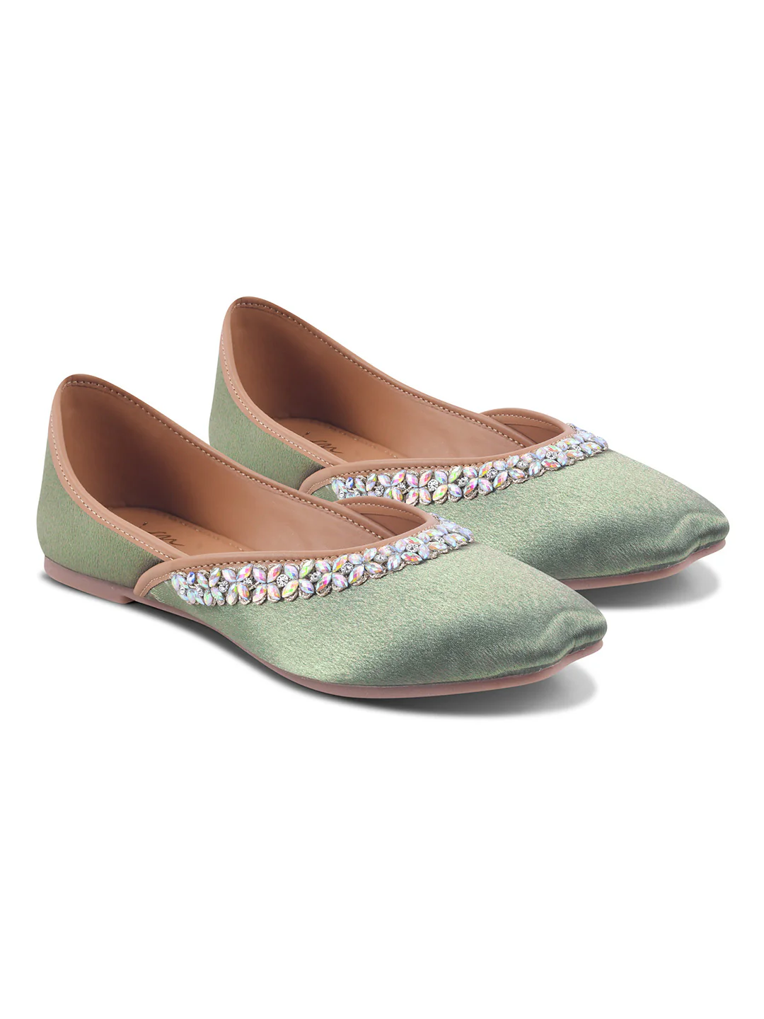 Embellished Crystal Work Ethnic Juttis - Image 12