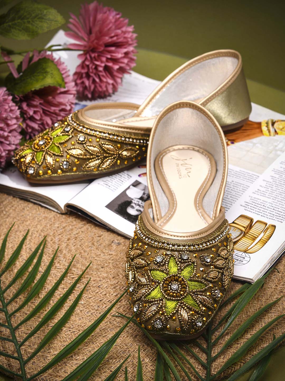 Embellished Floral Ethnic Juttis
