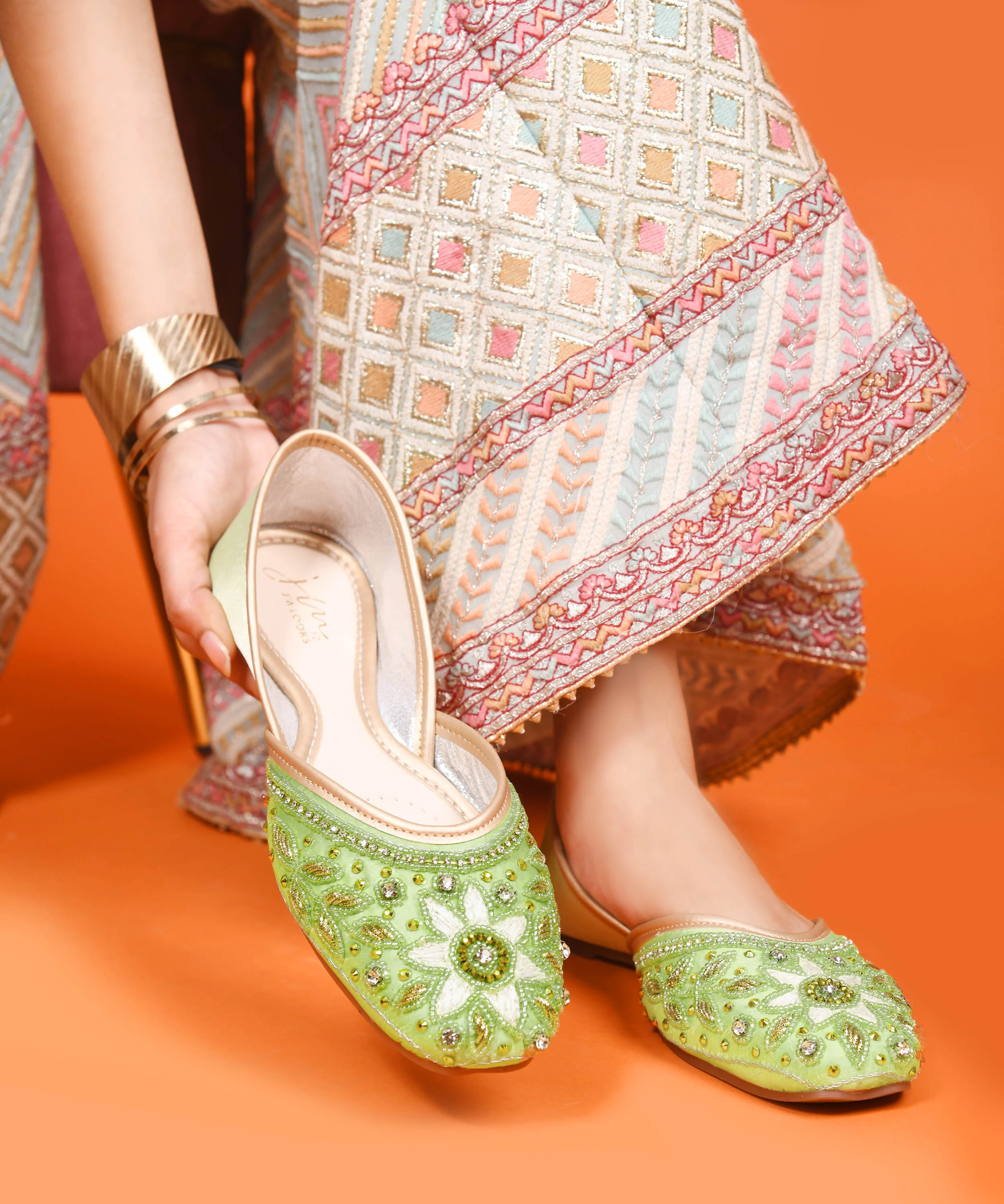 Embellished Floral Ethnic Juttis - Image 10