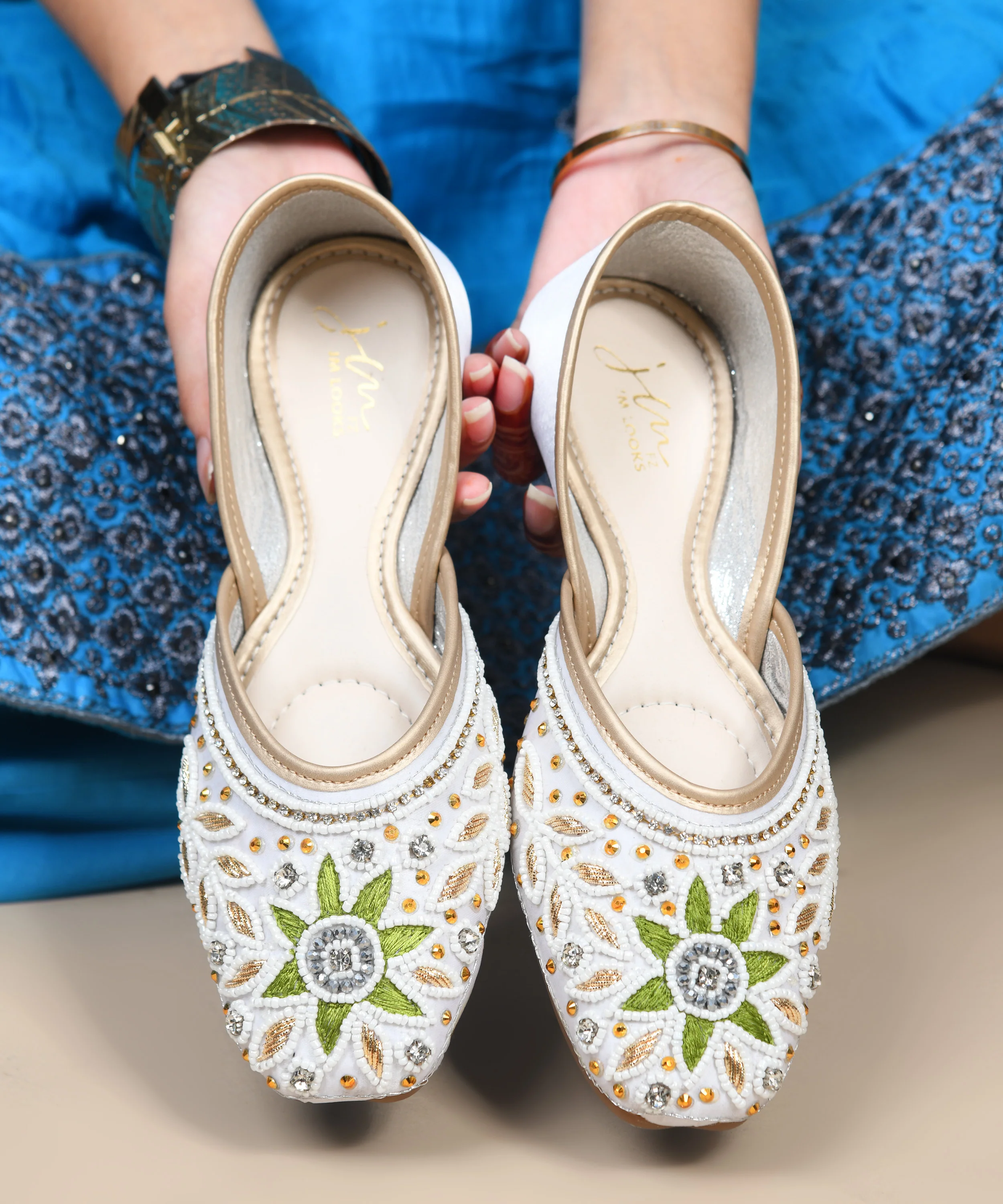 Embellished Floral Ethnic Juttis - Image 15