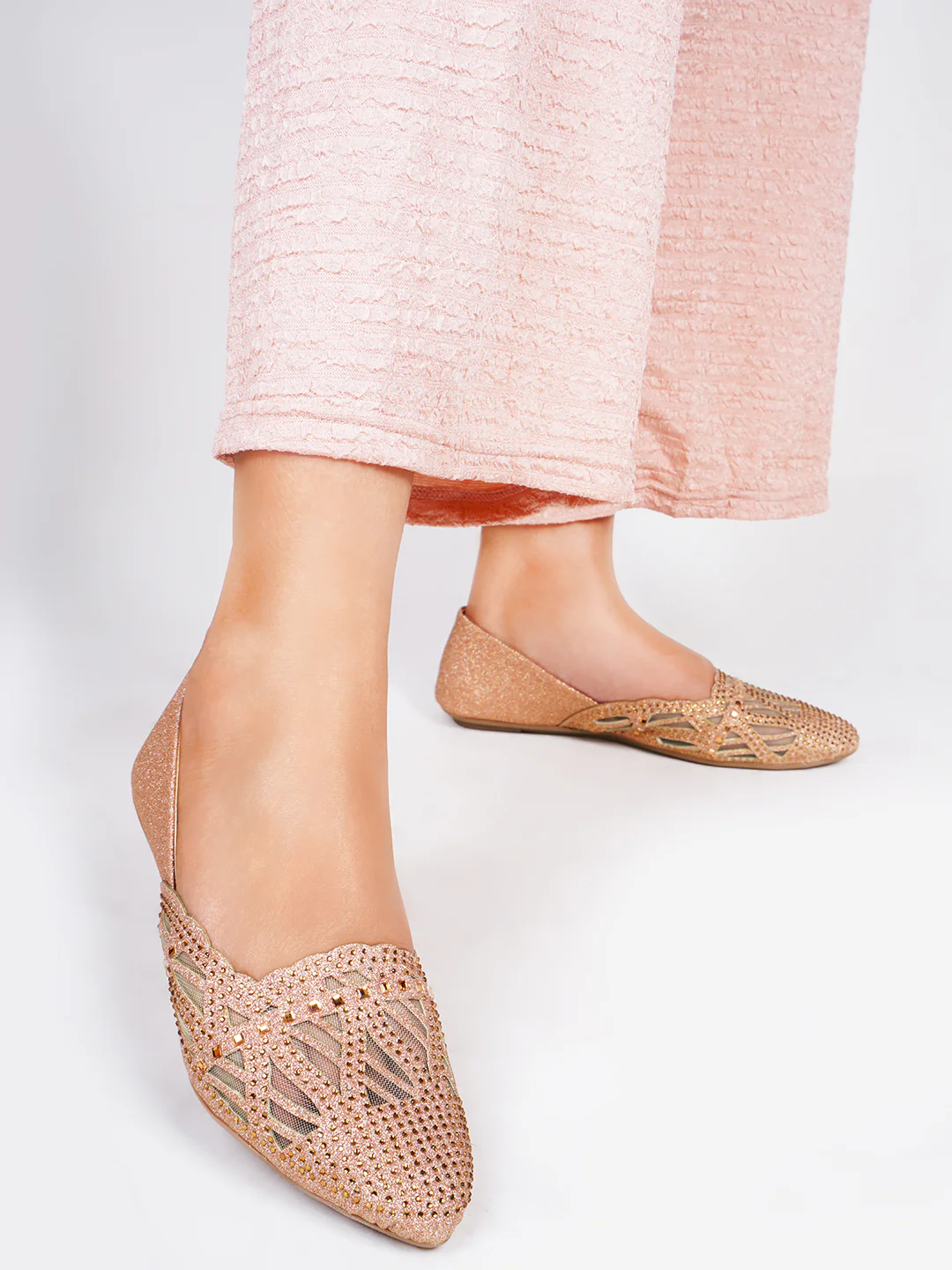 Embellished Pointed Toe Jutti - Image 13