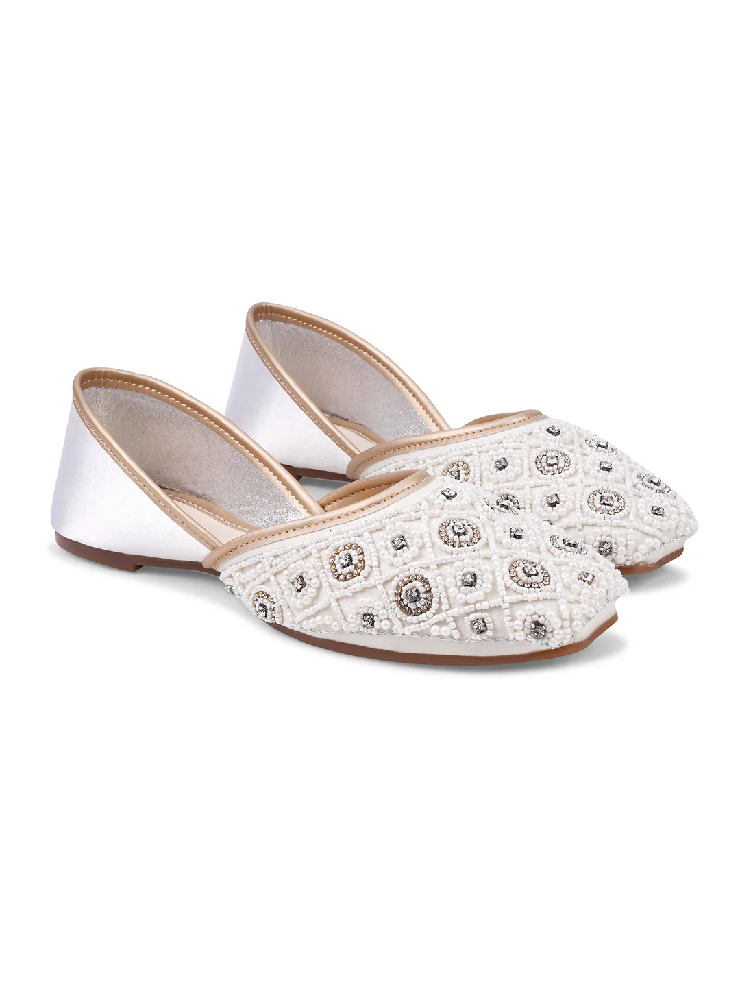 Embroidered Beaded Traditional Juttis - Image 18