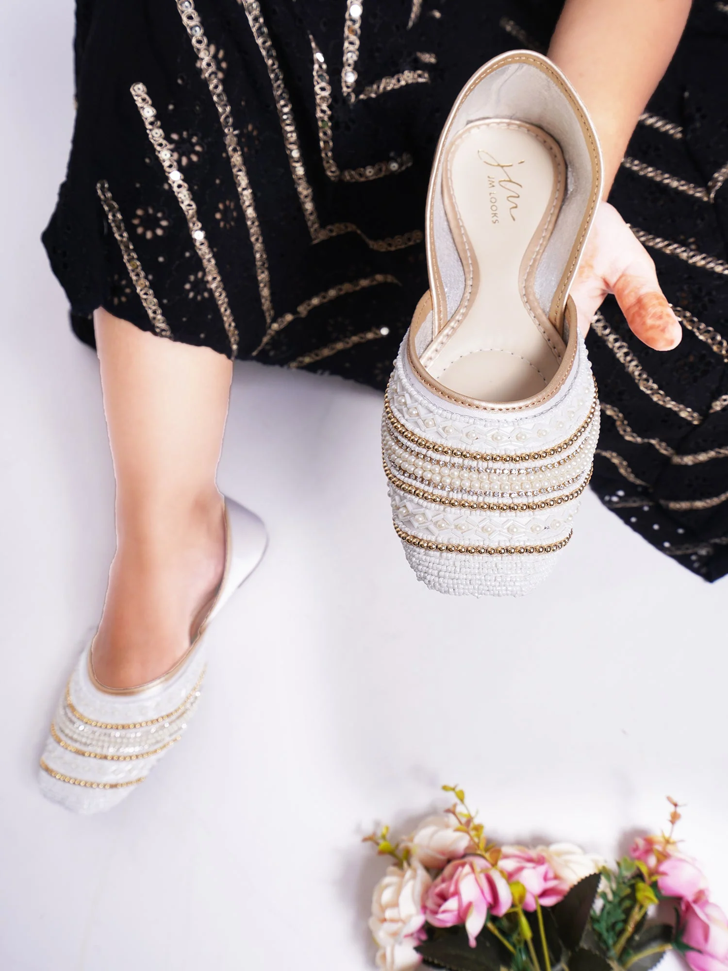 Jm Looks Embellished Pearl & Bead Juttis - Image 16