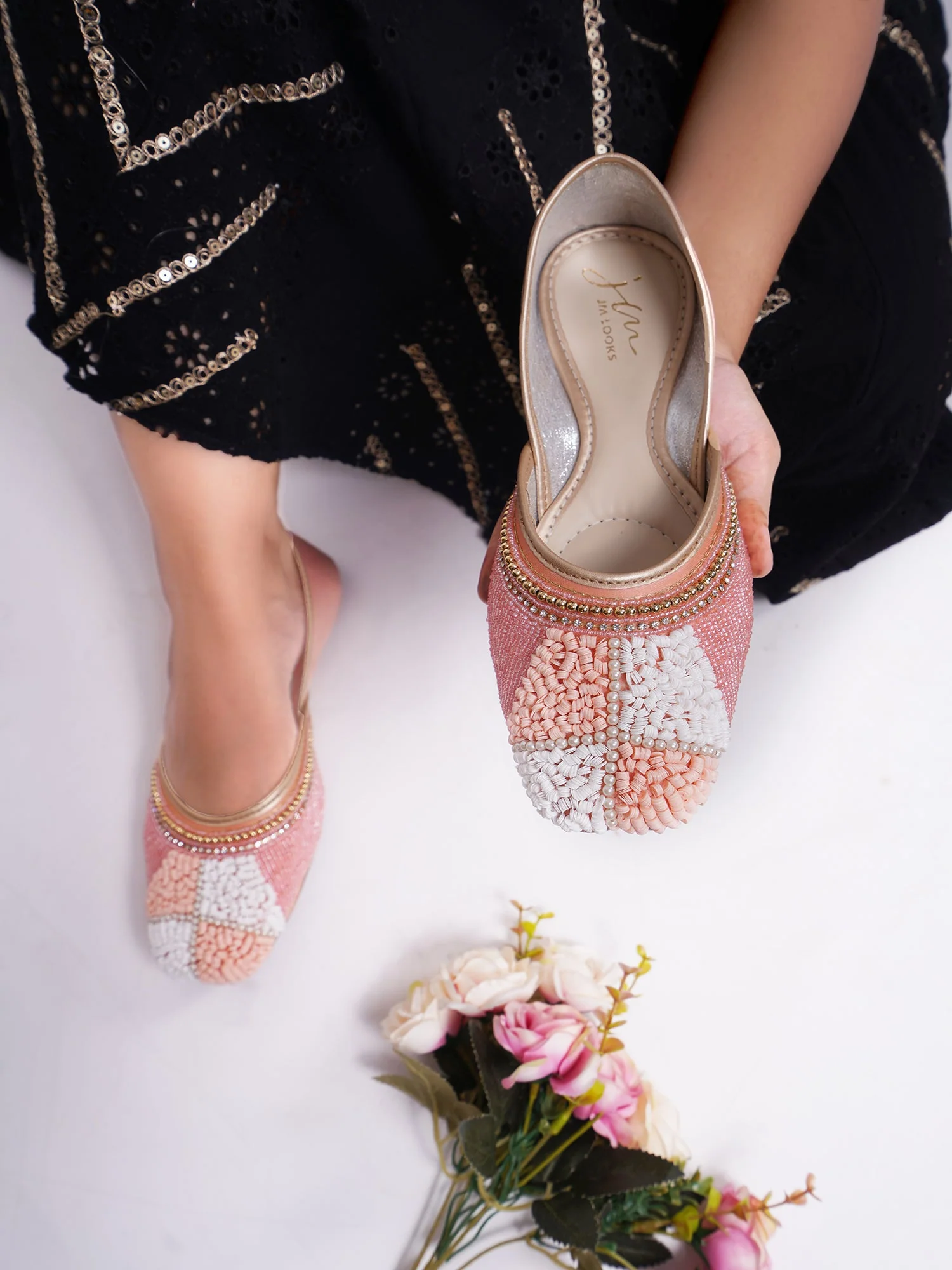 Jm Looks Checkered Beaded Women's Juttis - Image 10