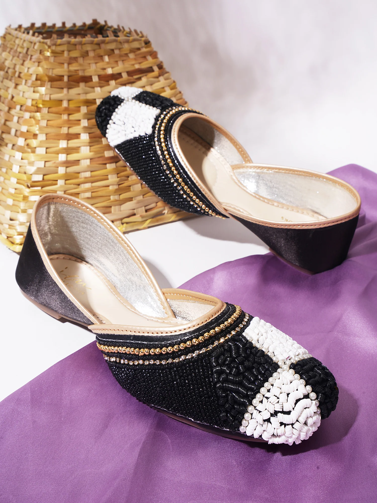 Jm Looks Checkered Beaded Women's Juttis - Image 2