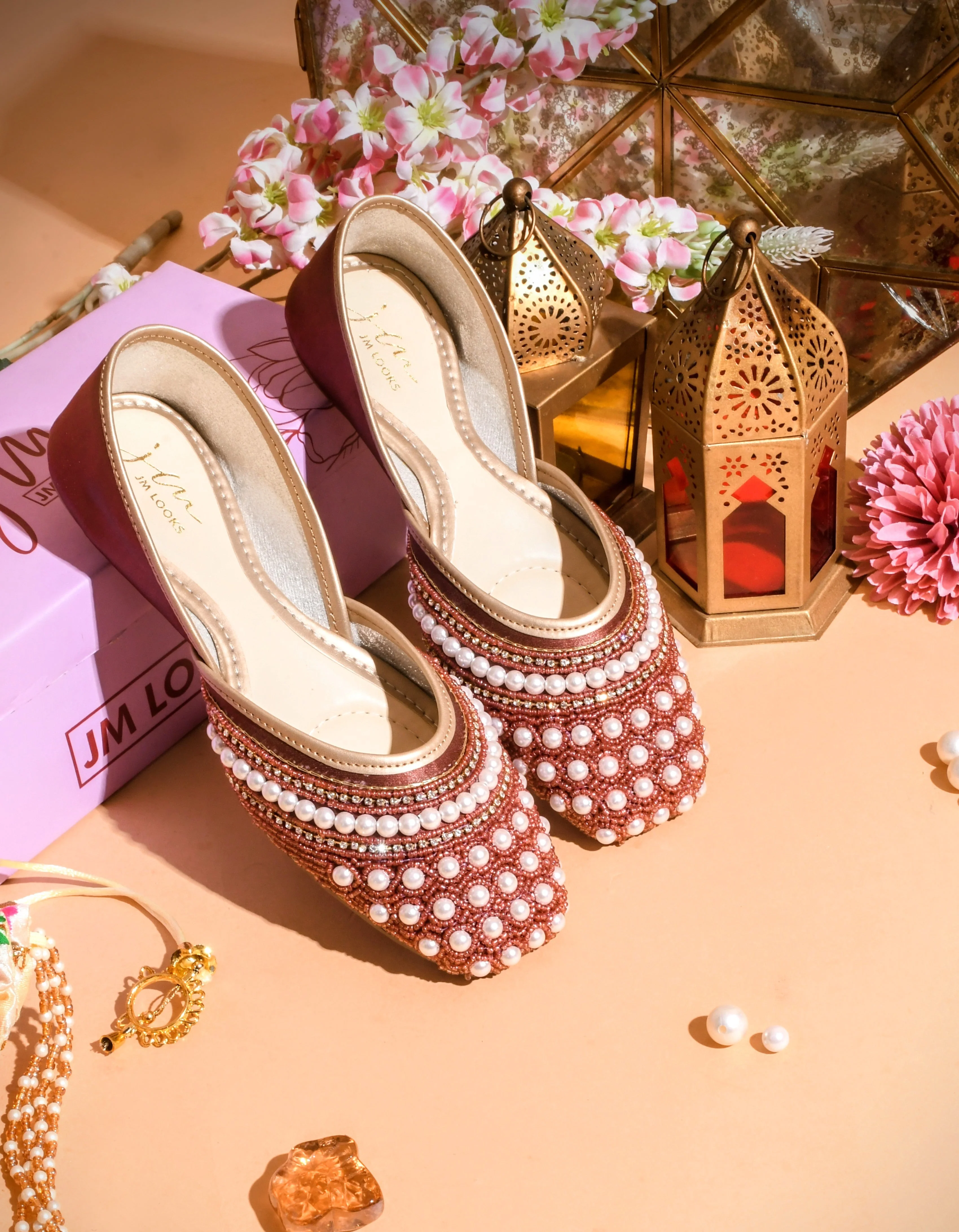 Ethnic Embellished Square Toe Jutti - Image 13
