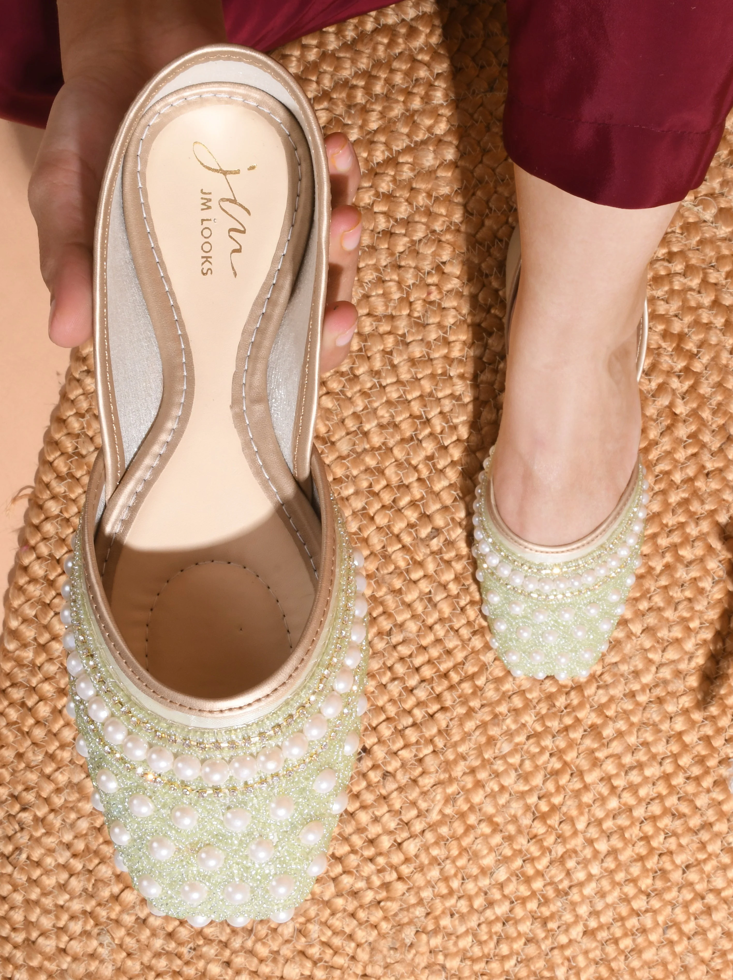 Ethnic Embellished Square Toe Jutti - Image 28
