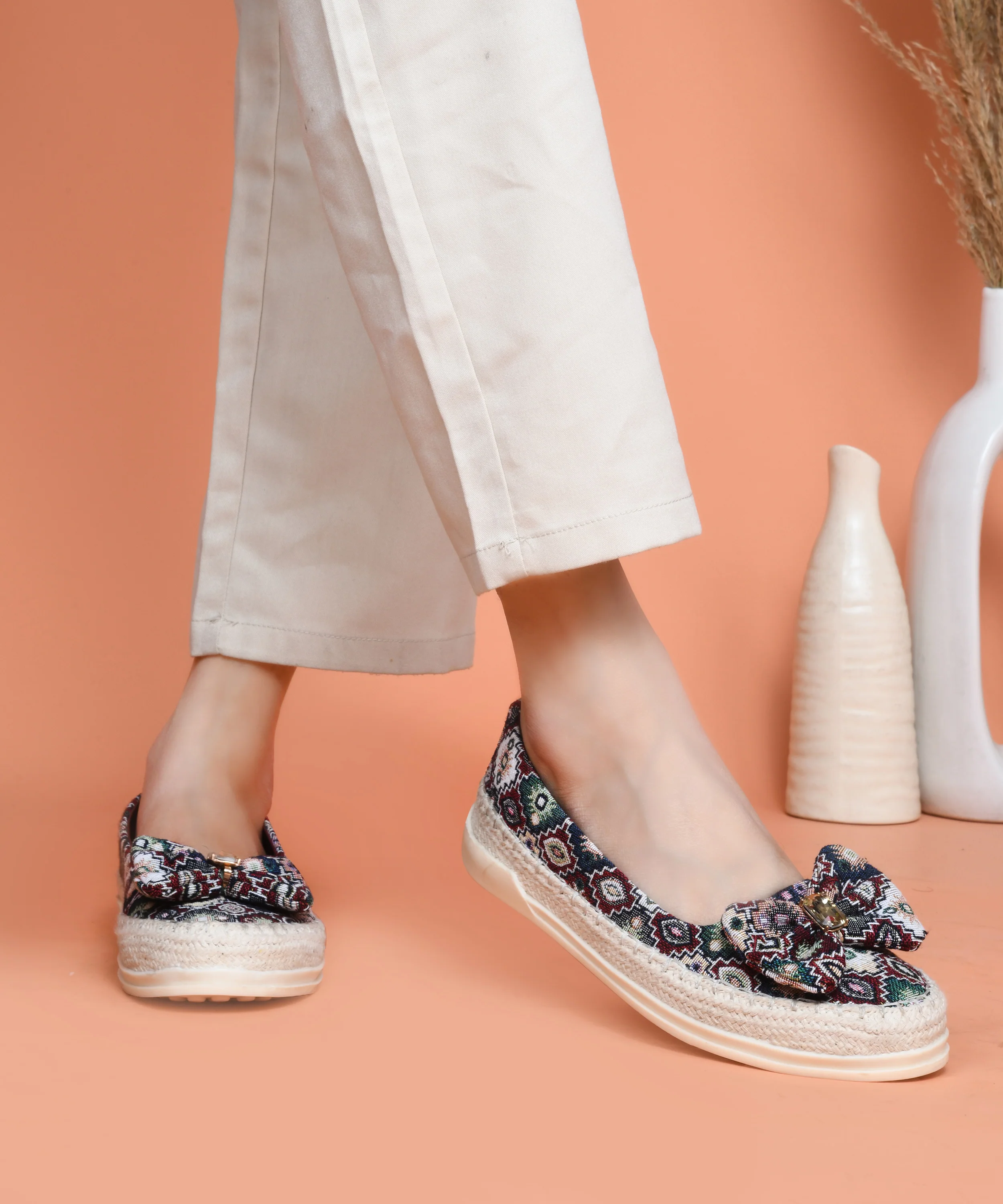Ethnic Embroidered Loafers with Bow Design - Image 10