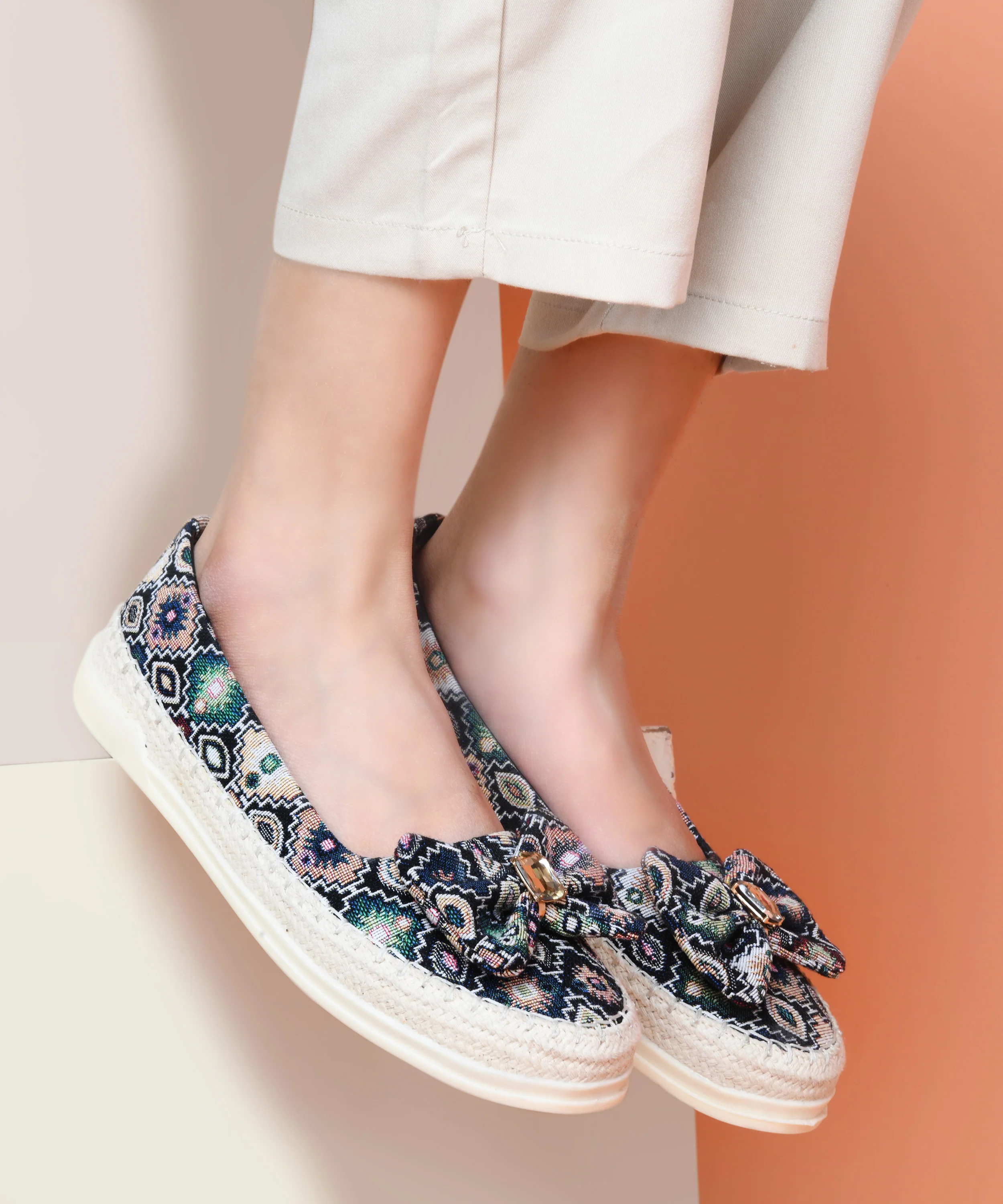 Ethnic Embroidered Loafers with Bow Design - Image 2