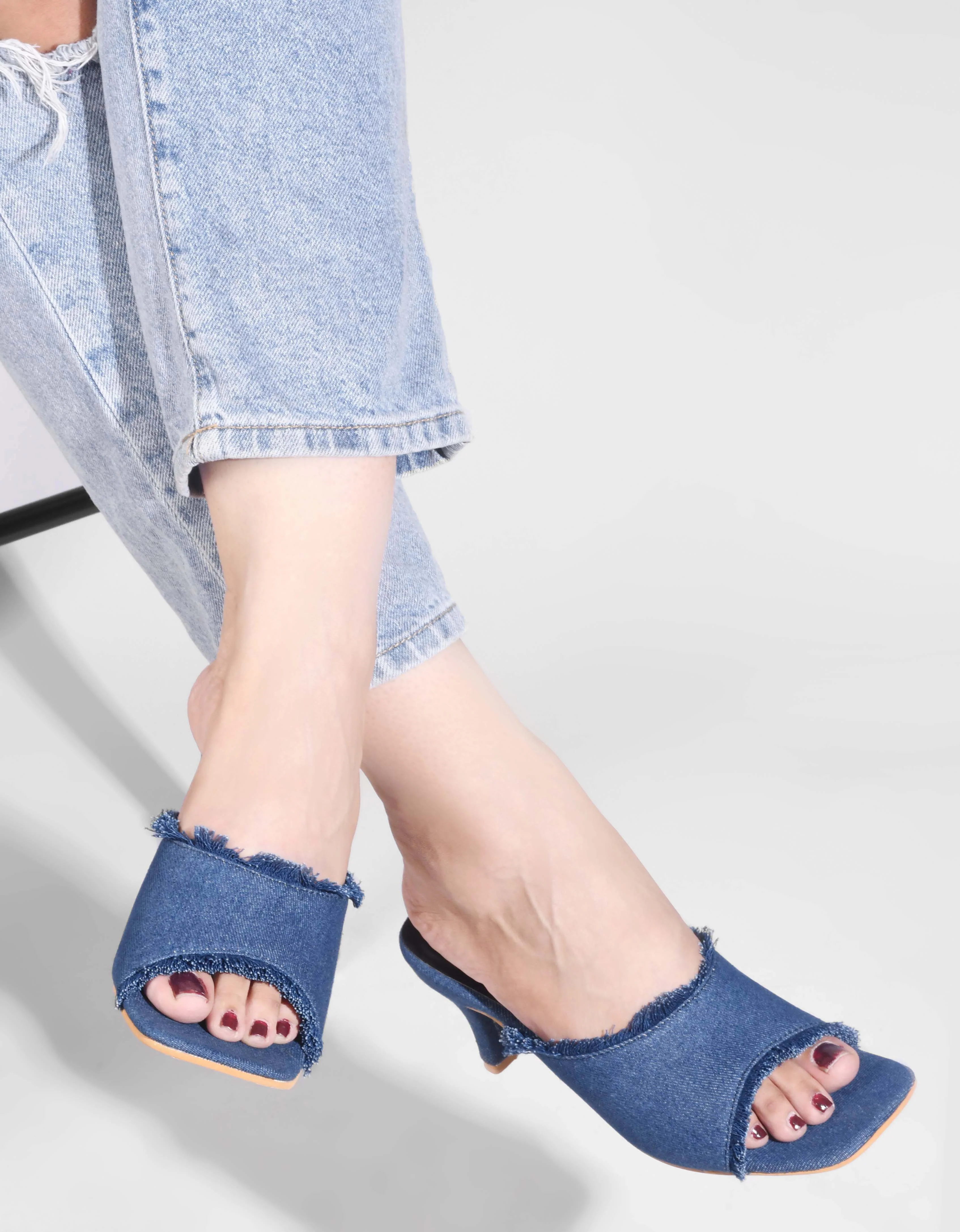 Jm Looks Women's Frayed Edge Kitten Heel Mules - Image 9