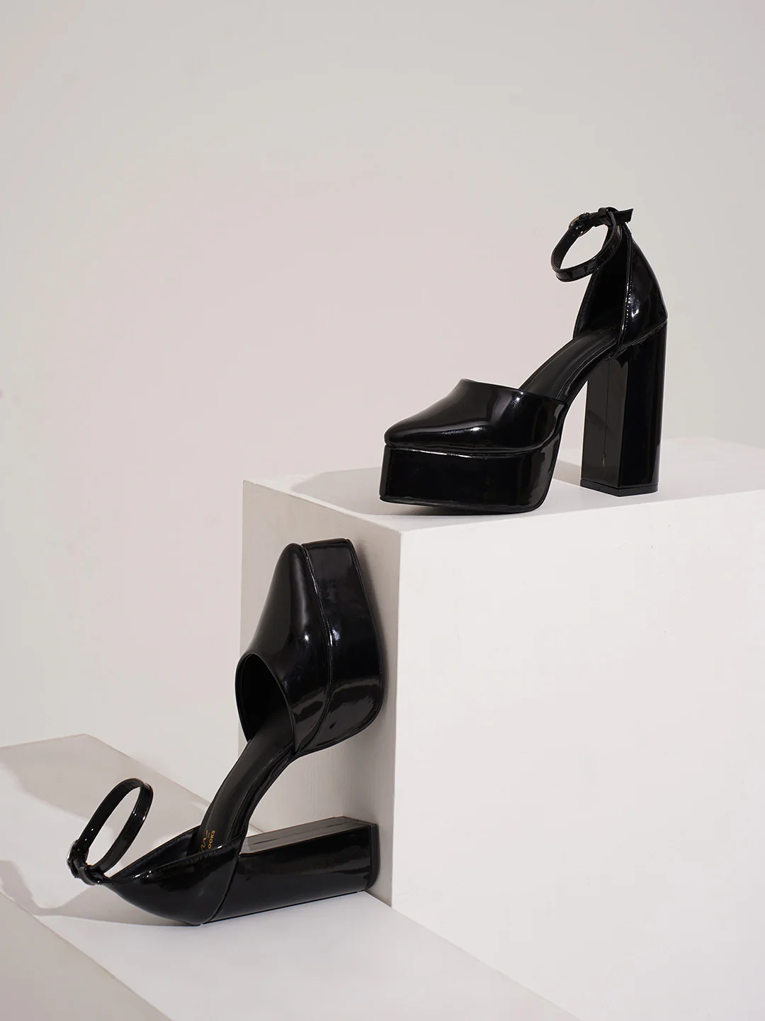 Glossy Block Platform Heels - Image 2
