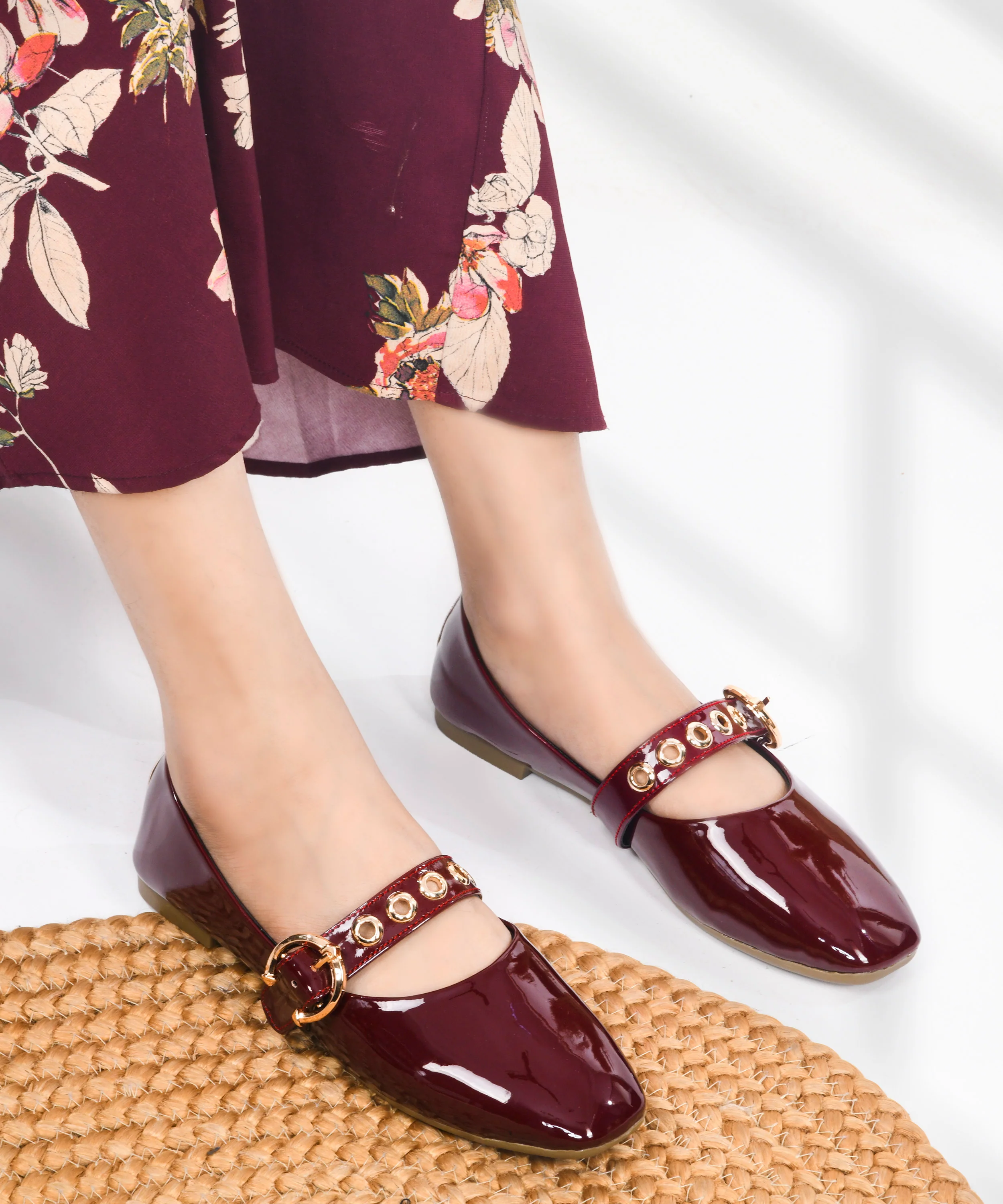 Glossy Chain-Detail Ballet Loafers - Image 3