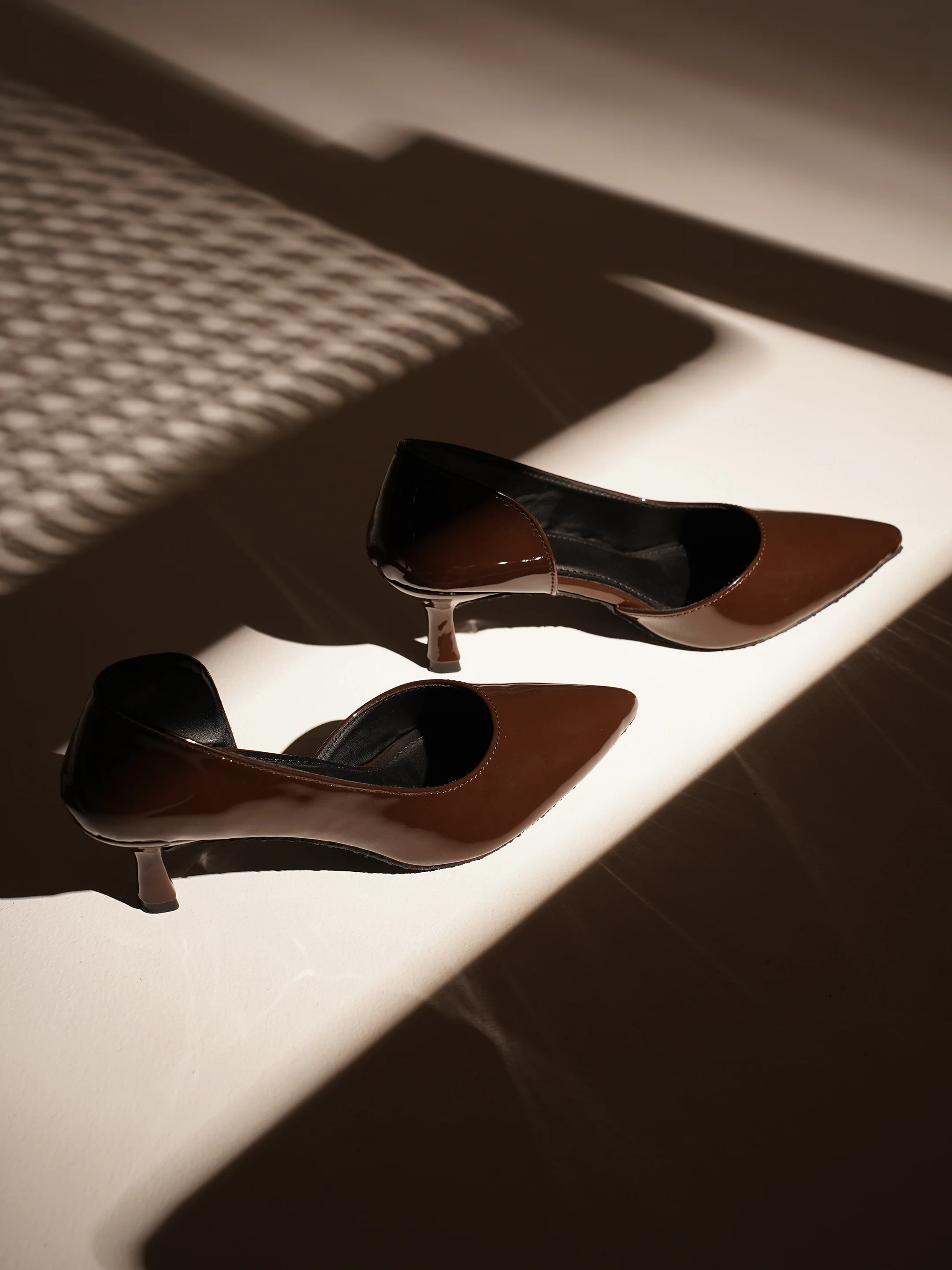 Glossy Kitten Heel Pumps with Pointed Toe - Image 8