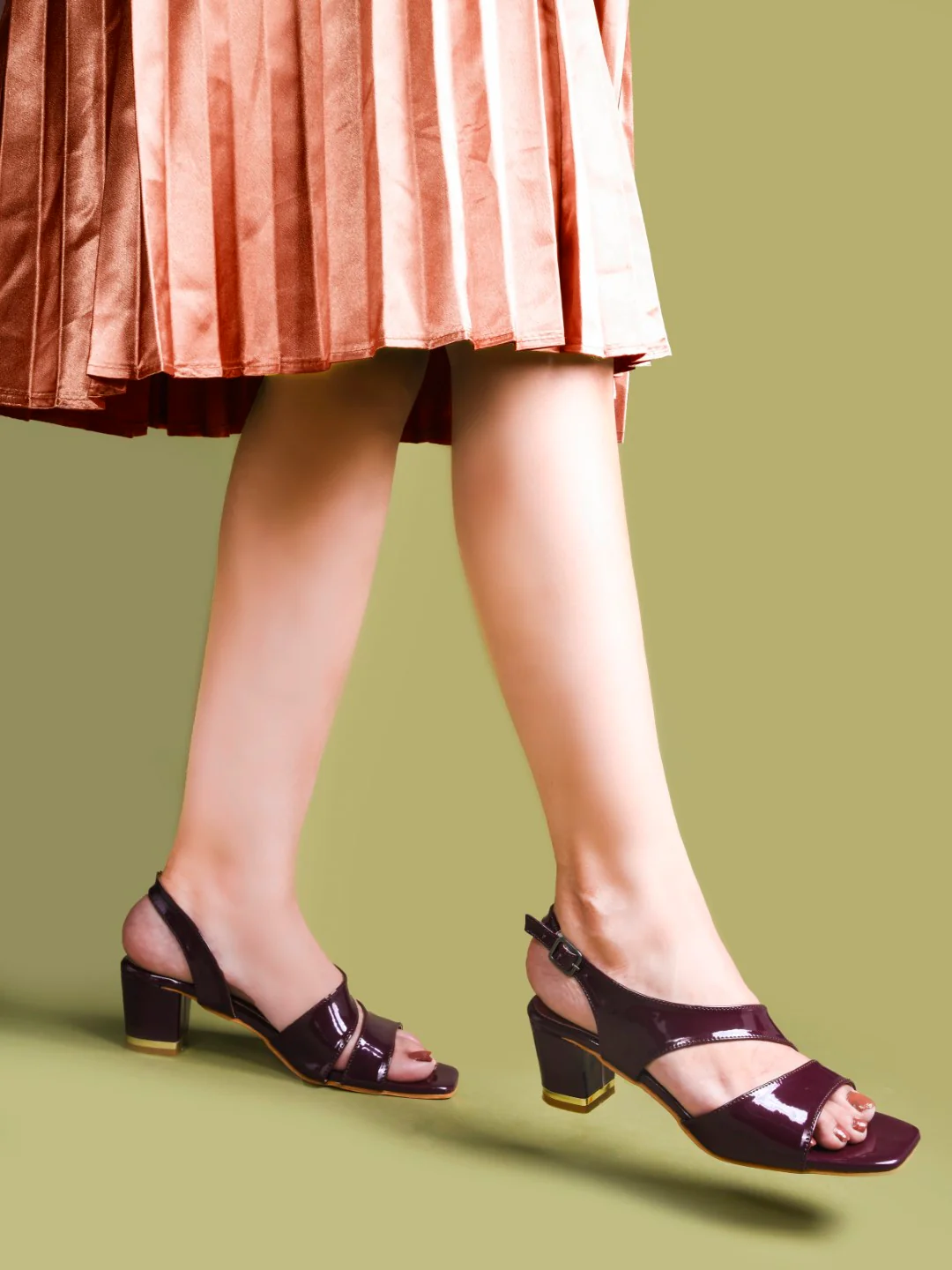 Glossy Slingback Block Heel Sandals with Open Toe - Image 8