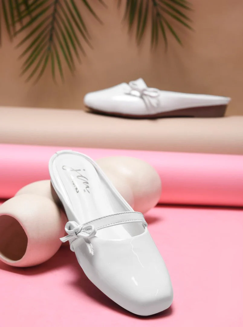 Glossy Slip-On Loafers With Bow - Image 14